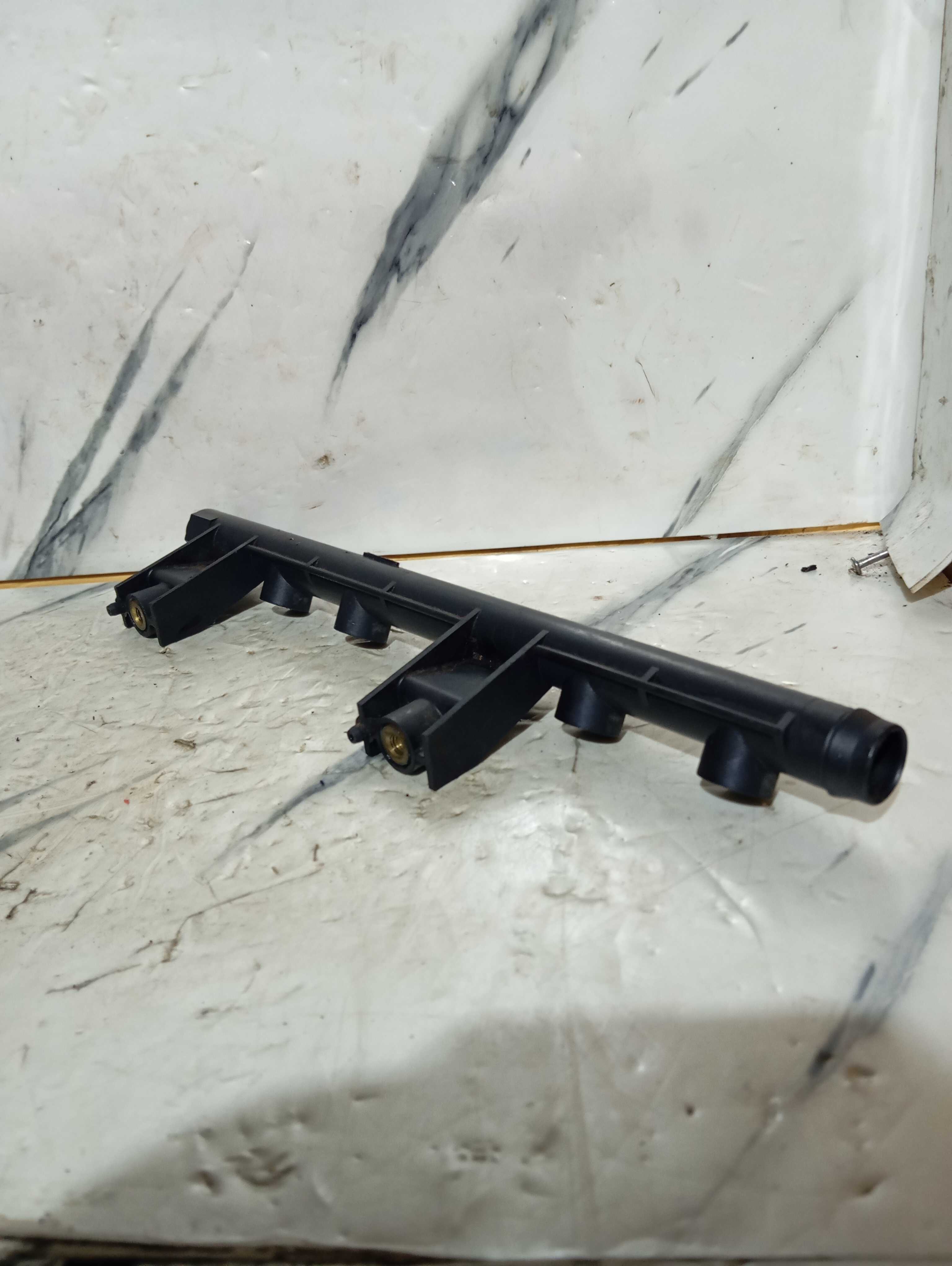 Flauta Bico Injetor Injeção 1.0 Renault Clio