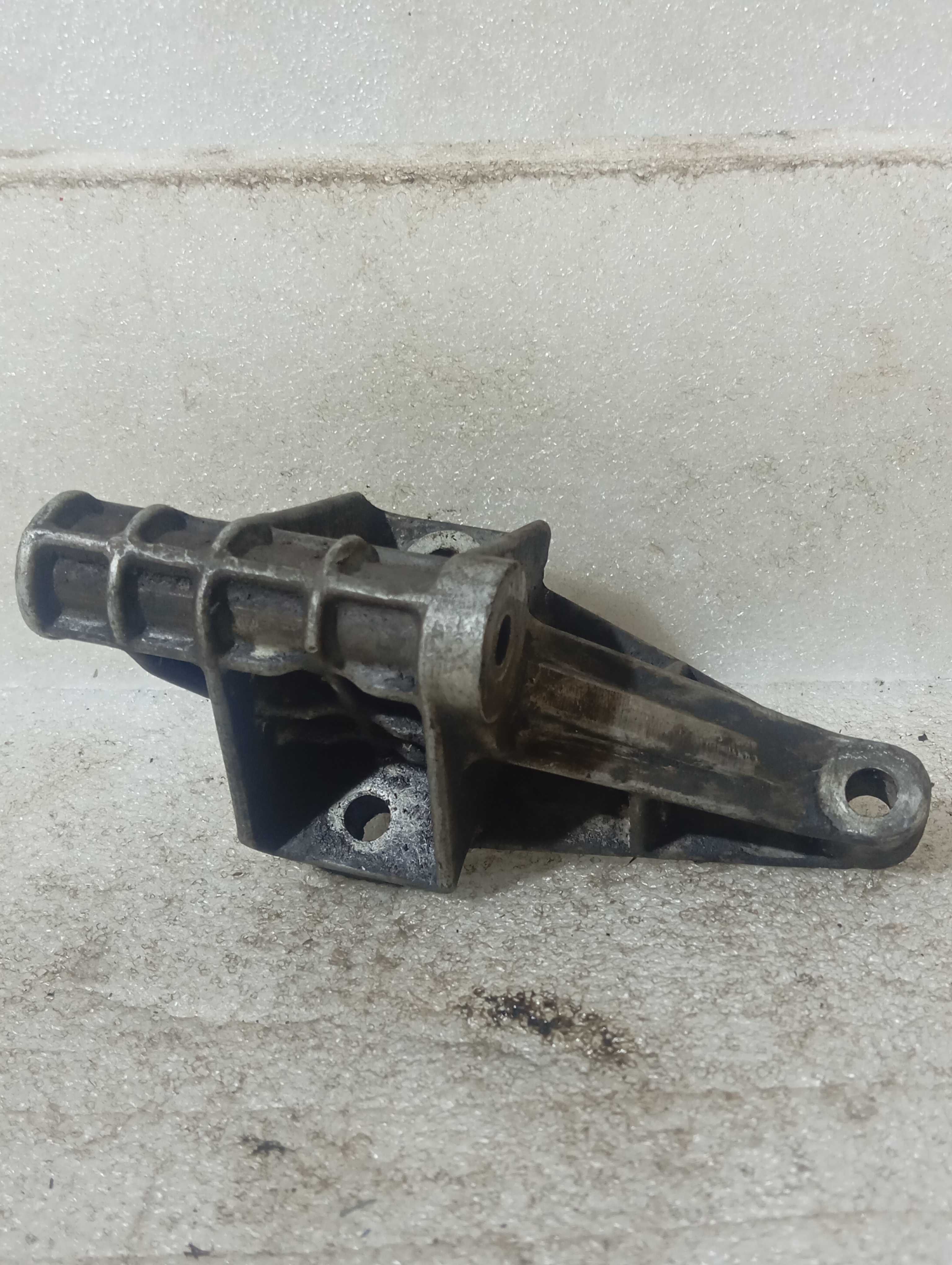 Suporte alternador Ford Escort motor CHT ano 90 até 94
