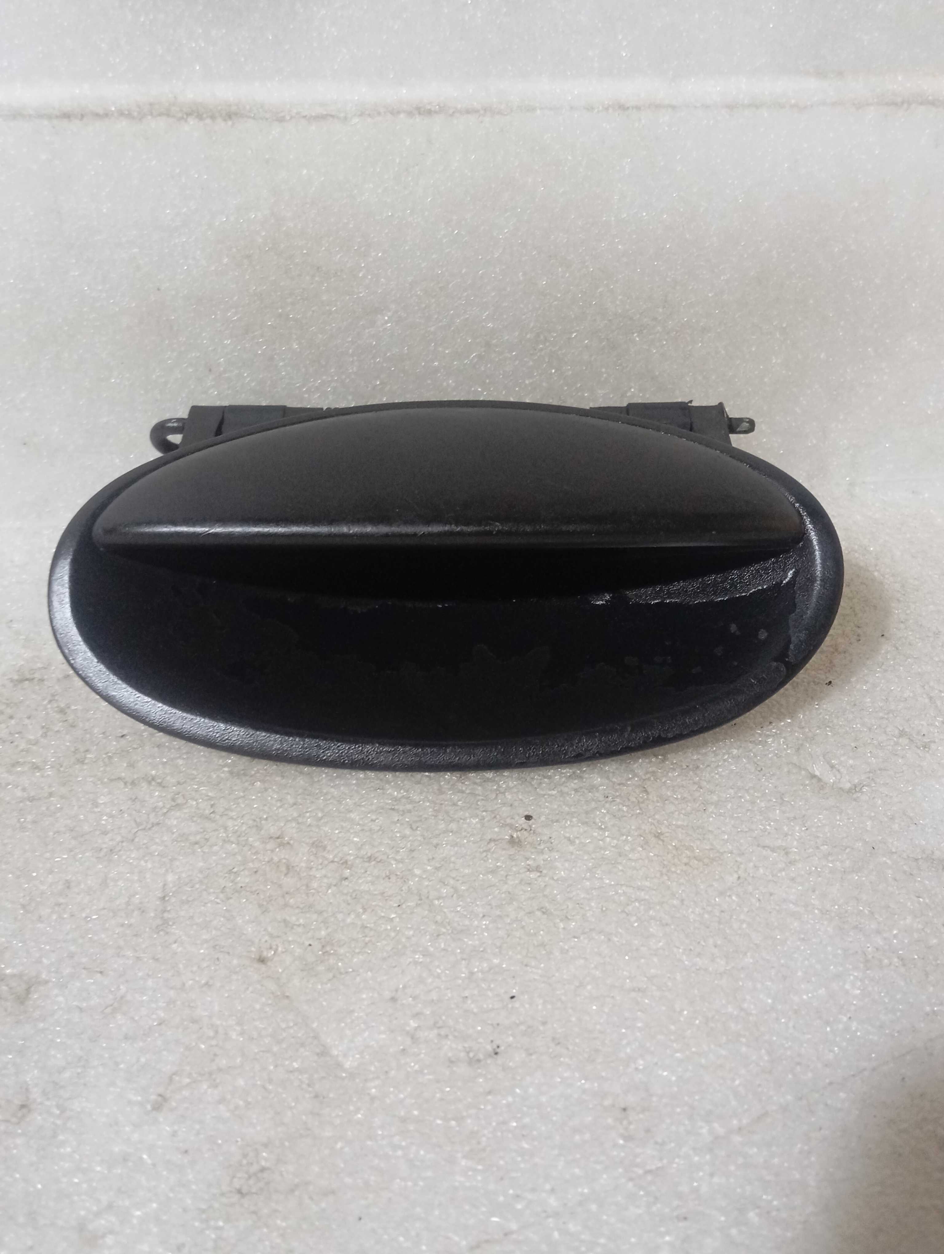 Macaneta Externa Traseiro Esquerdo Pris Gm Celta 2006 A 2006