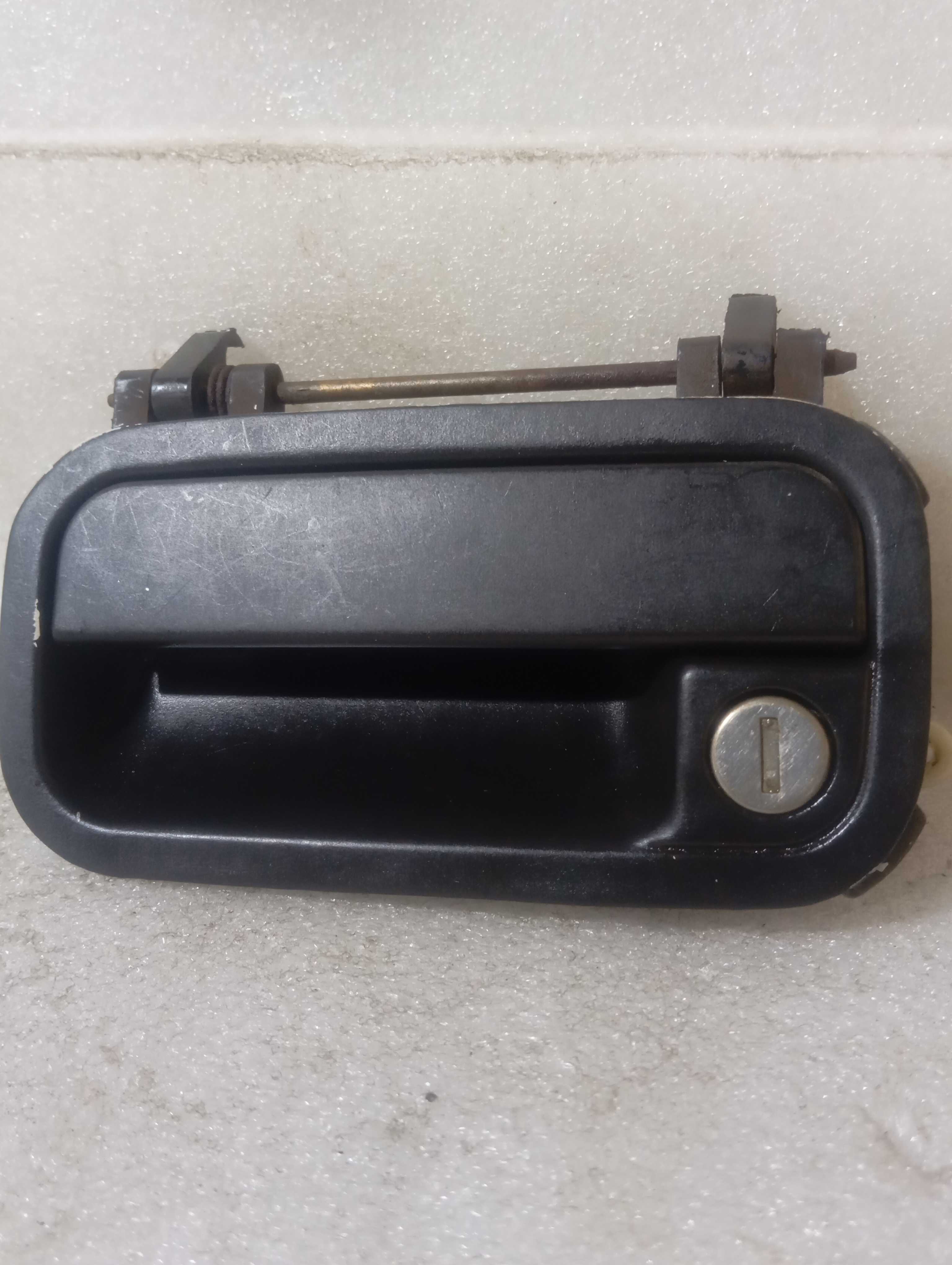 Maçaneta Externa Dianteiro Esquerdo Corsa Sedan 2004