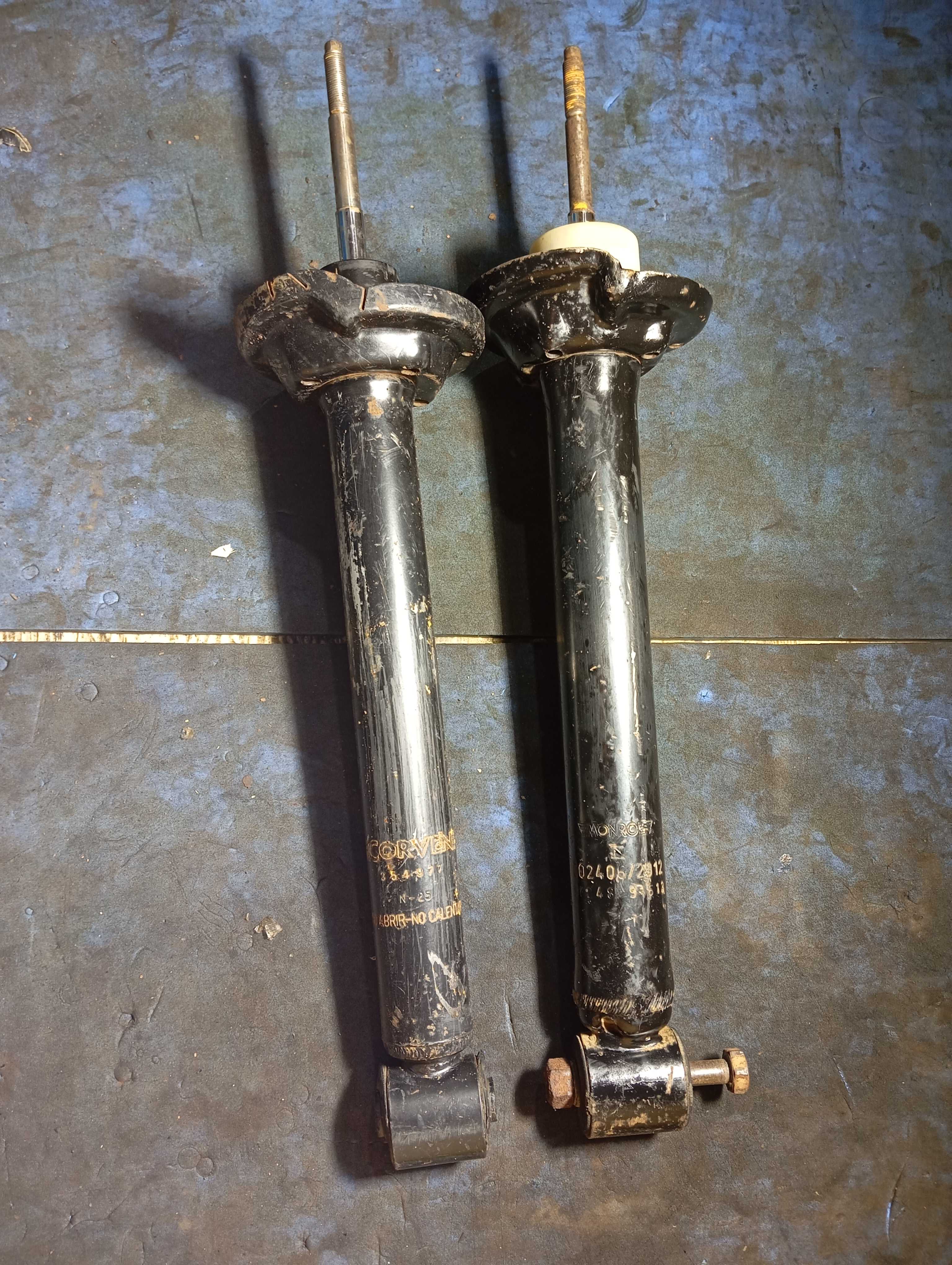 Par De Amortecedor Traseiro Vw Gol G3 G4 G5 Parati Voyage