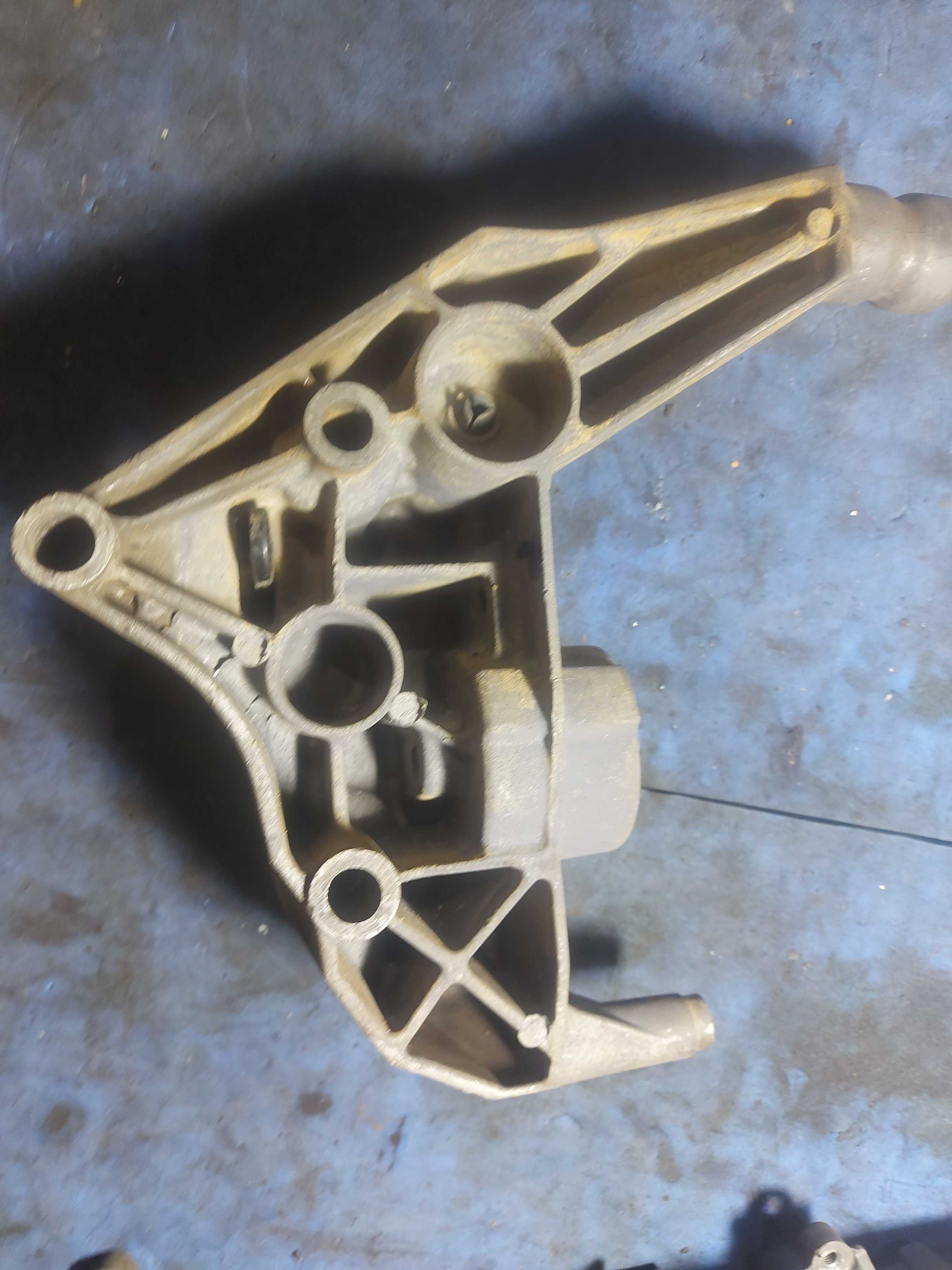 Suporte Alternador Volksvagem Gol G2 G3 G4  97/06