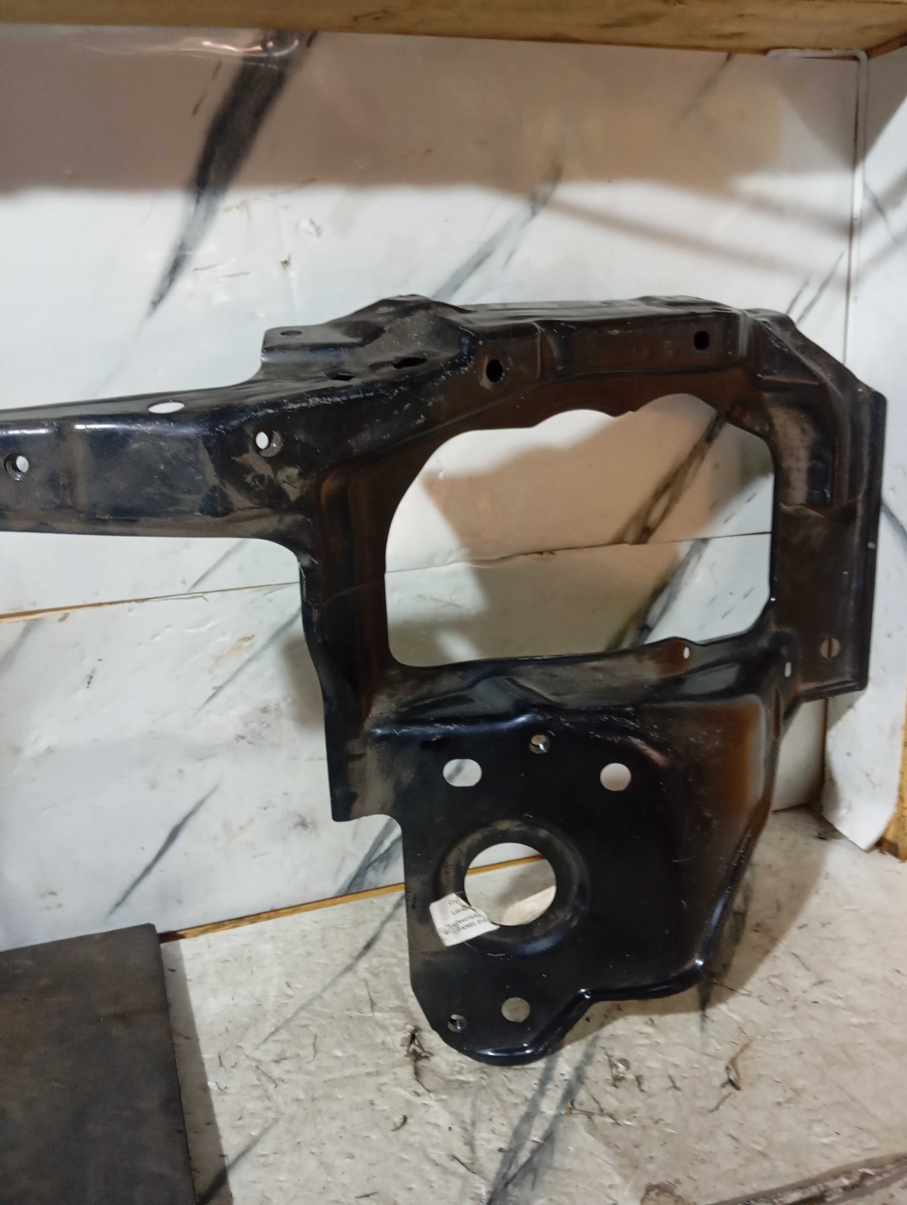 Painel Fron Do Farol Lado Esqu Corsa Montana Peça Gm Origina