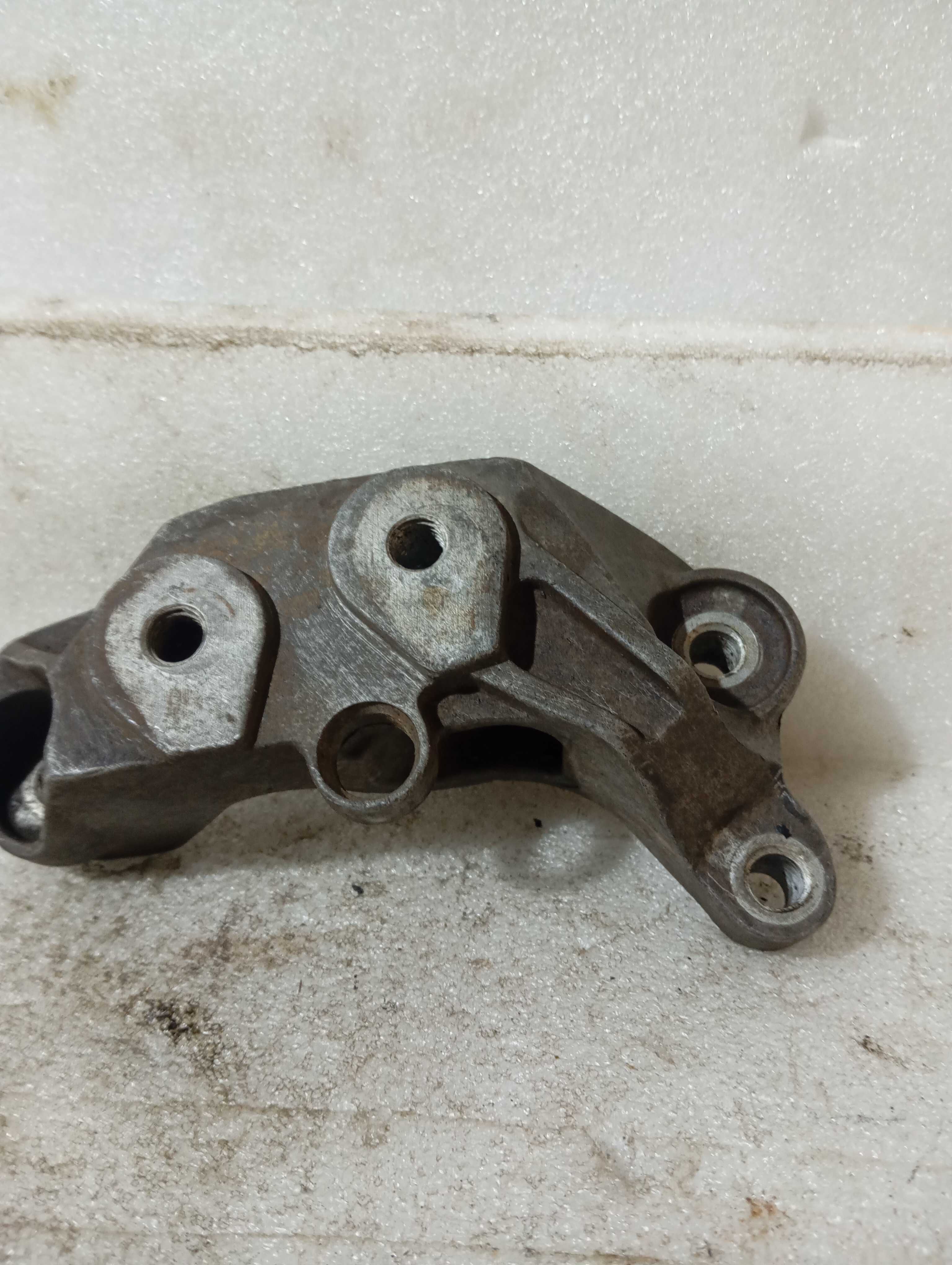 Suporte coxim motor esquerdo ca gm corsa montana 2003 a 2003