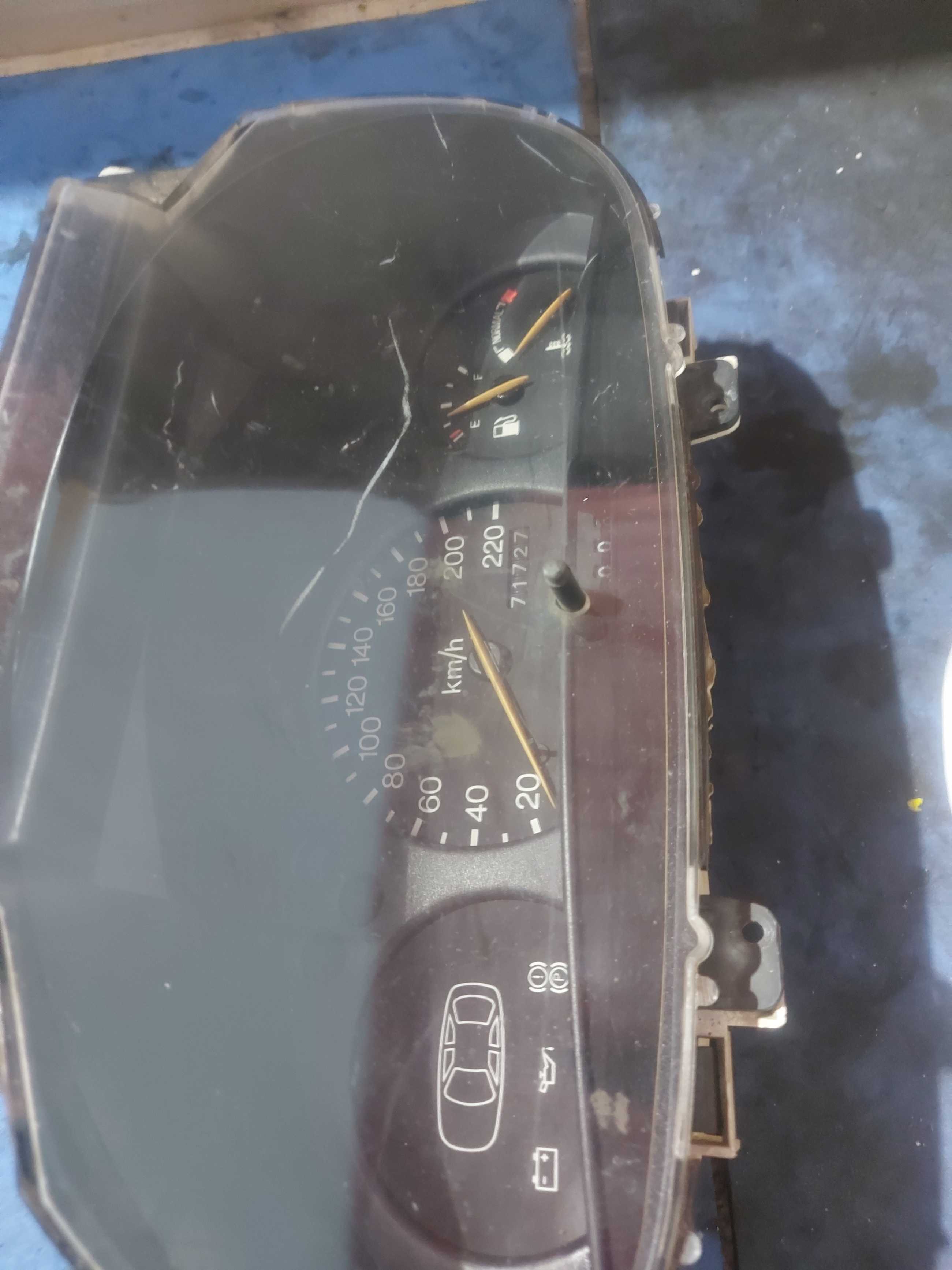 Painel De Instrumento Ford Fiestacom Detalhes