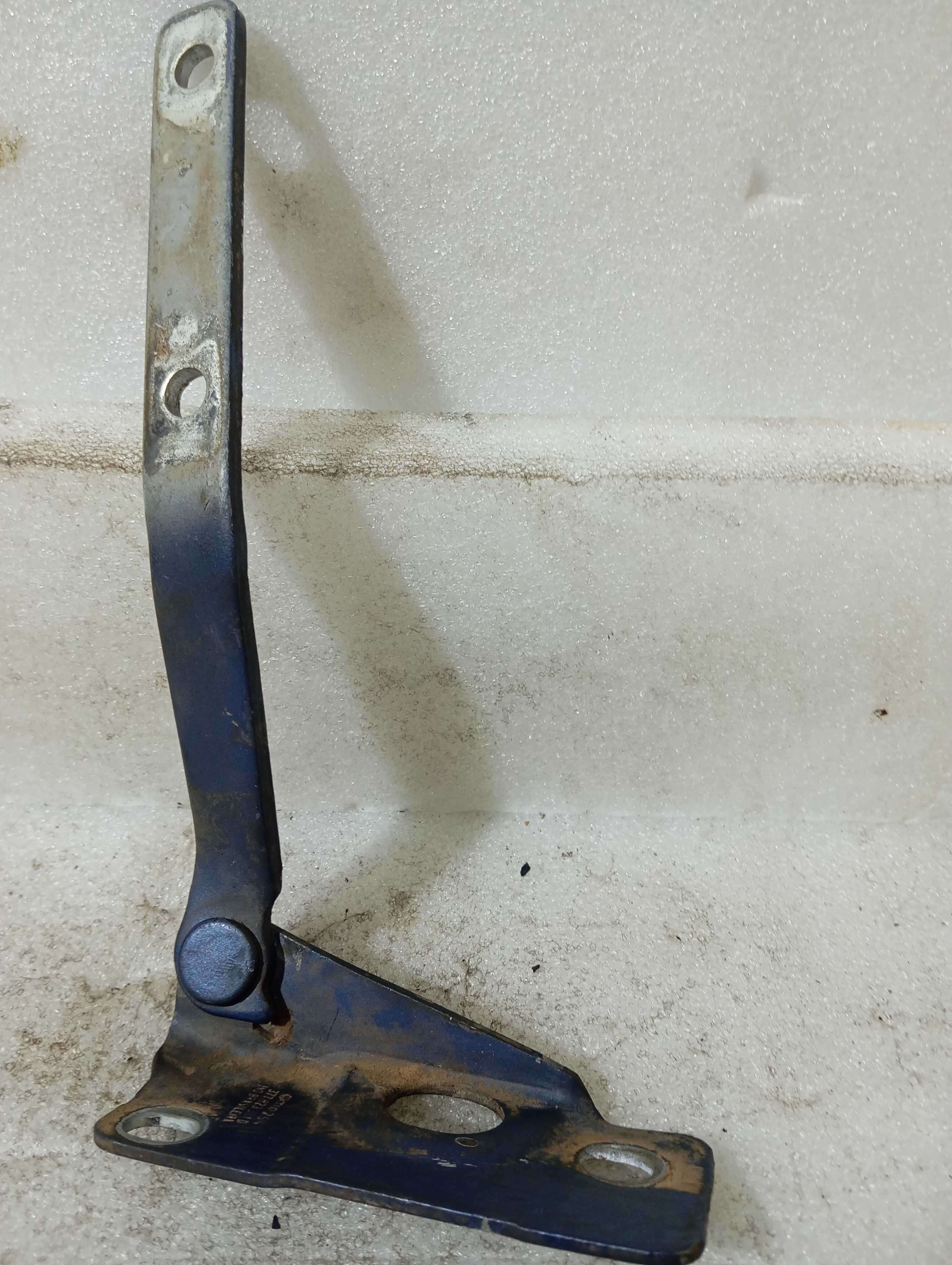 Dobradiça capo esquerdo vw gol parati saveiro 1999 a 2014