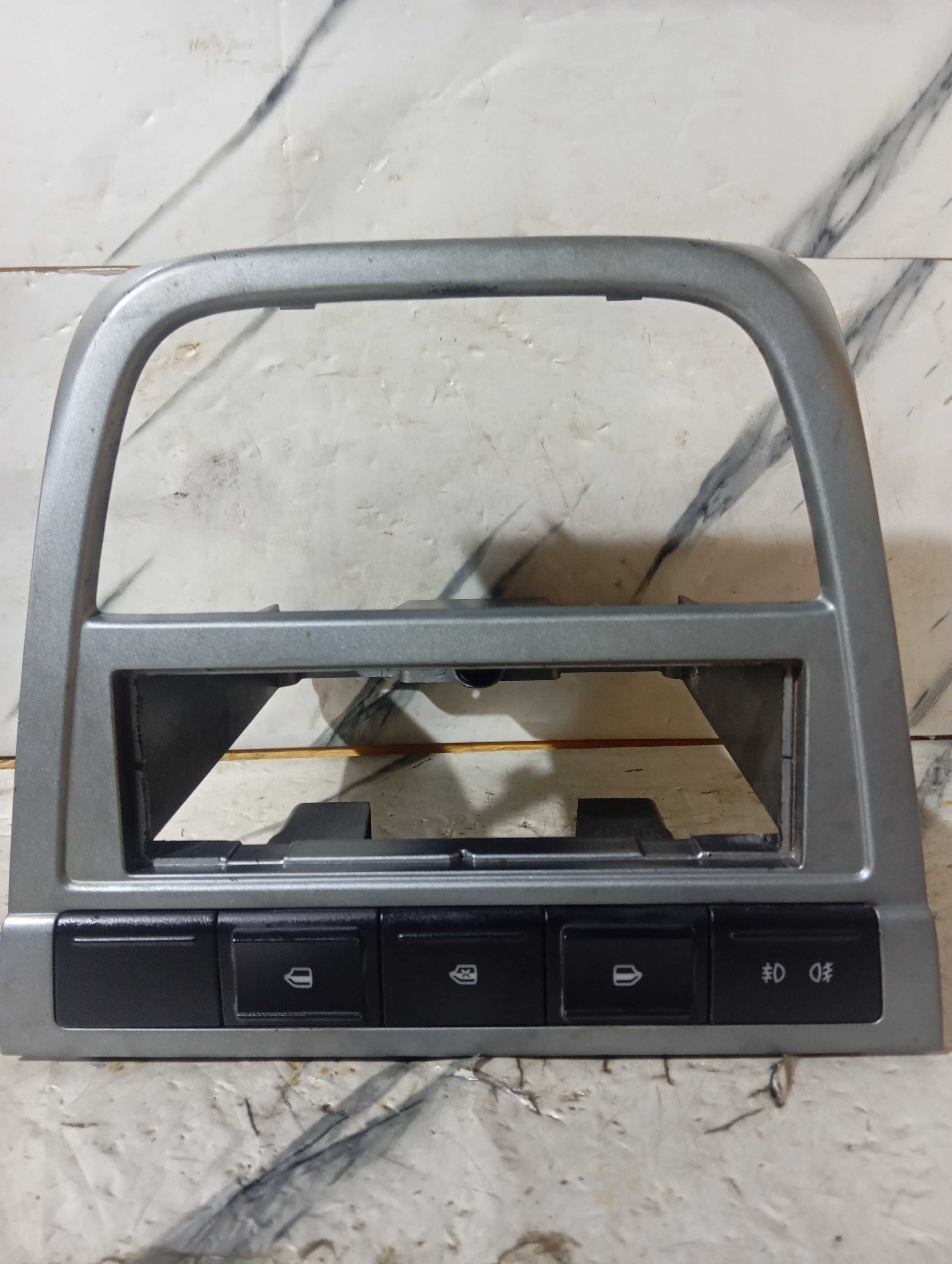 Moldura Acabamento Central Painel Rádio  Vw Gol 2013c/botoes