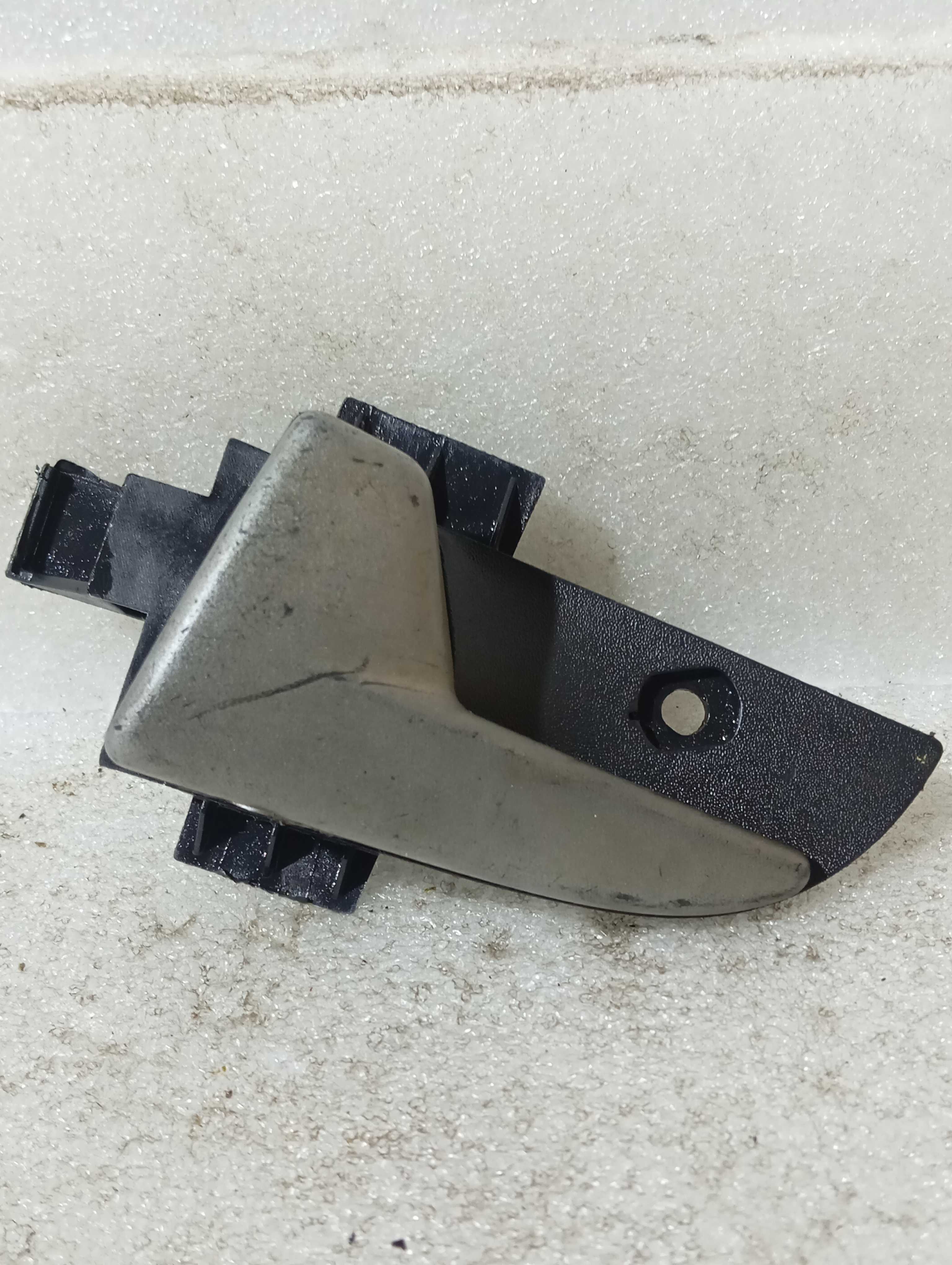 Maçaneta interna esquerdo lado gm celta prisma 2007 a 2014