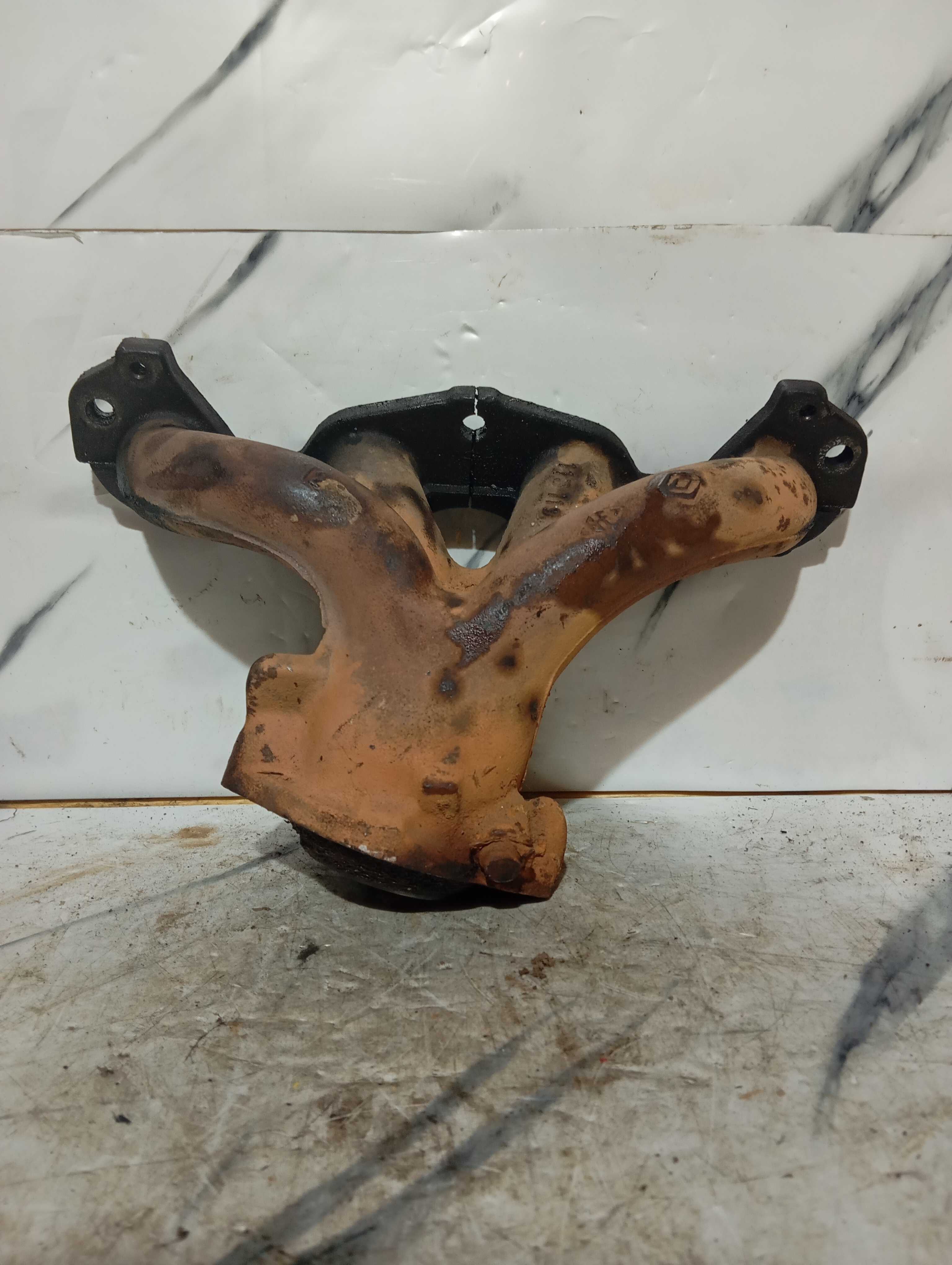 Coletor De Escape Do Clio 1.0 16 Válvulas Ano 2001