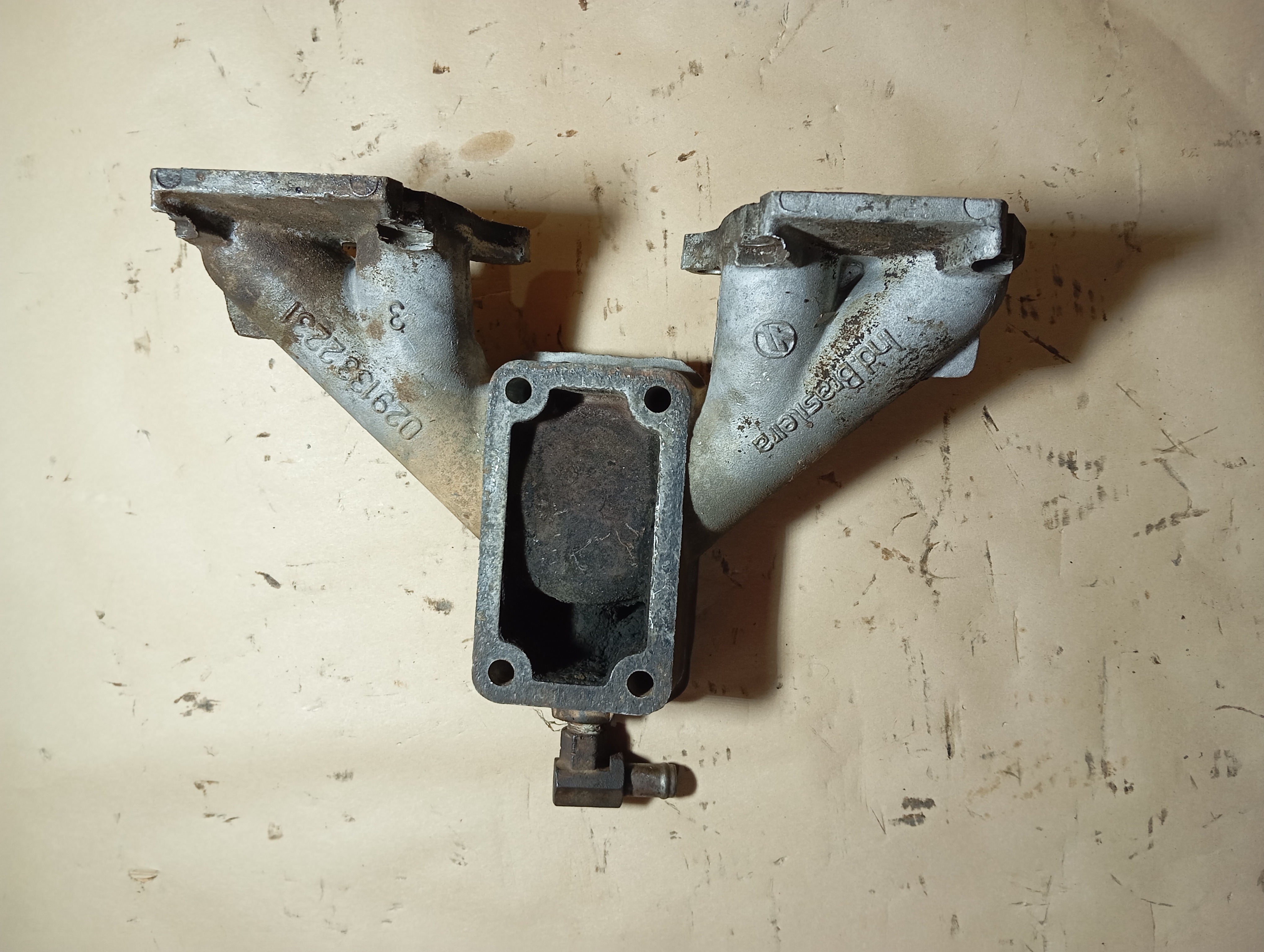 Coletor Admissão Motor Cht