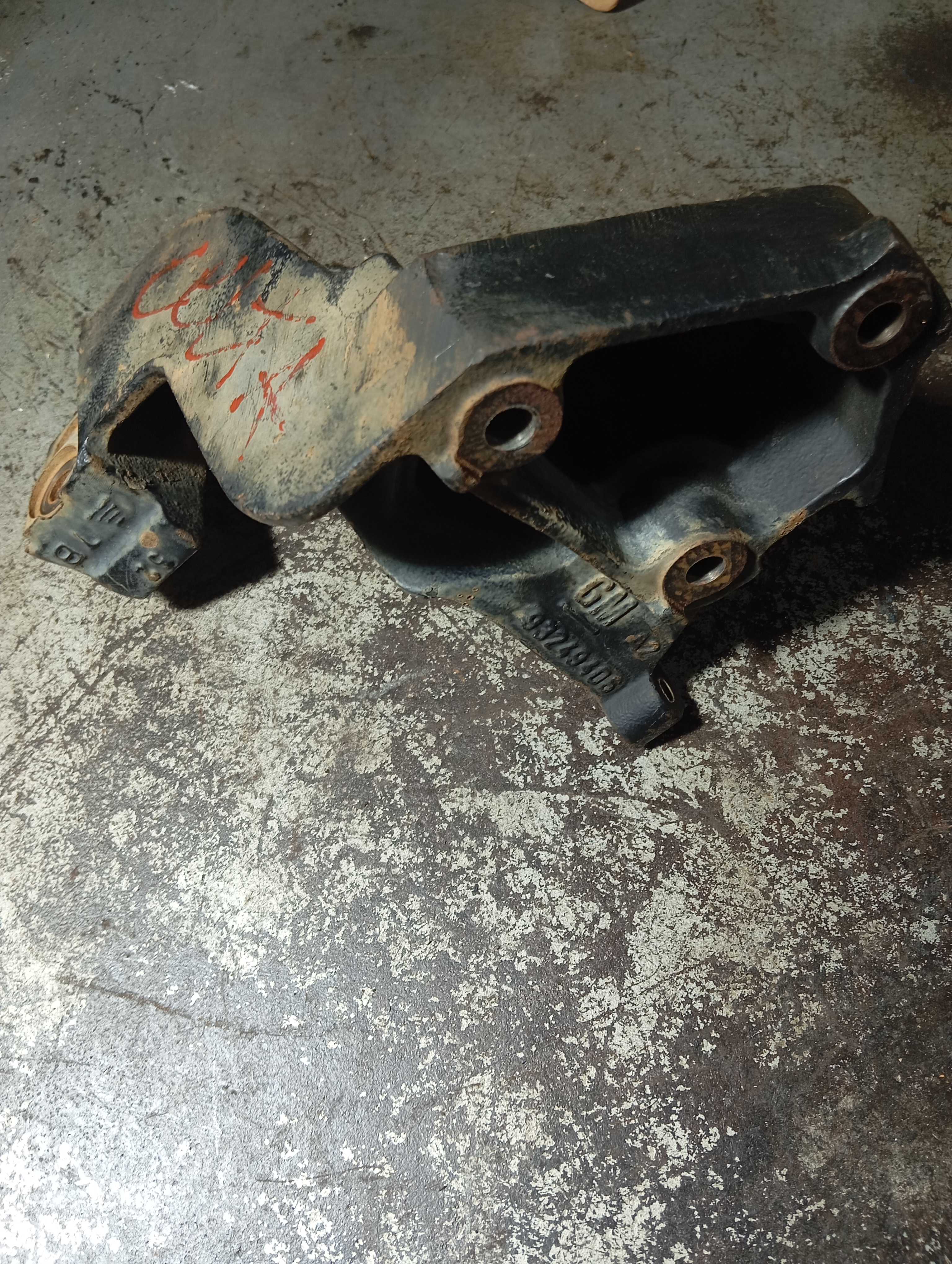 Suporte Bomba Direcao Hidráulica Coxim Gm Celta 2007 A 2007