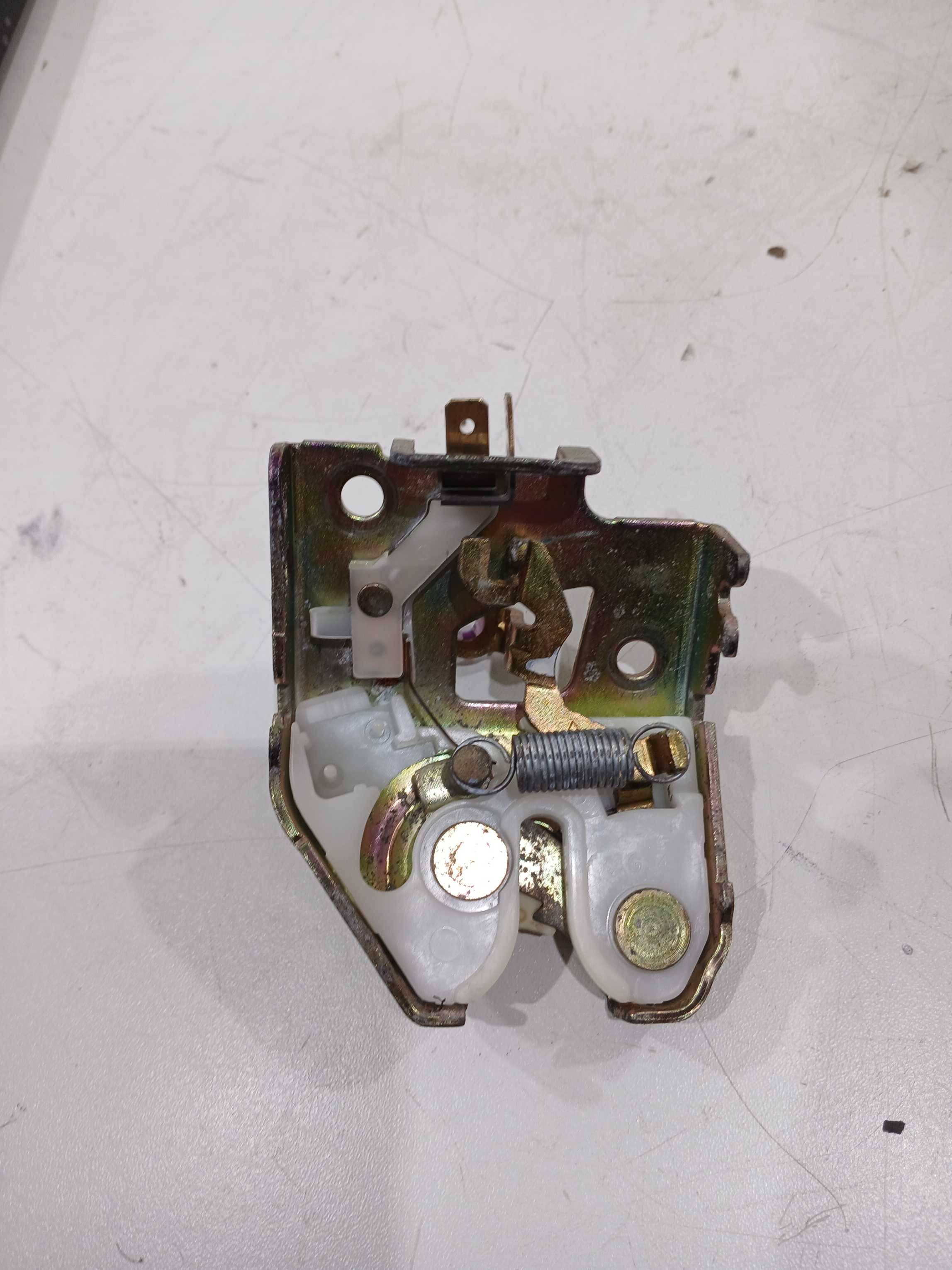 Tranca porta malas honda civic 2001 2006 49587