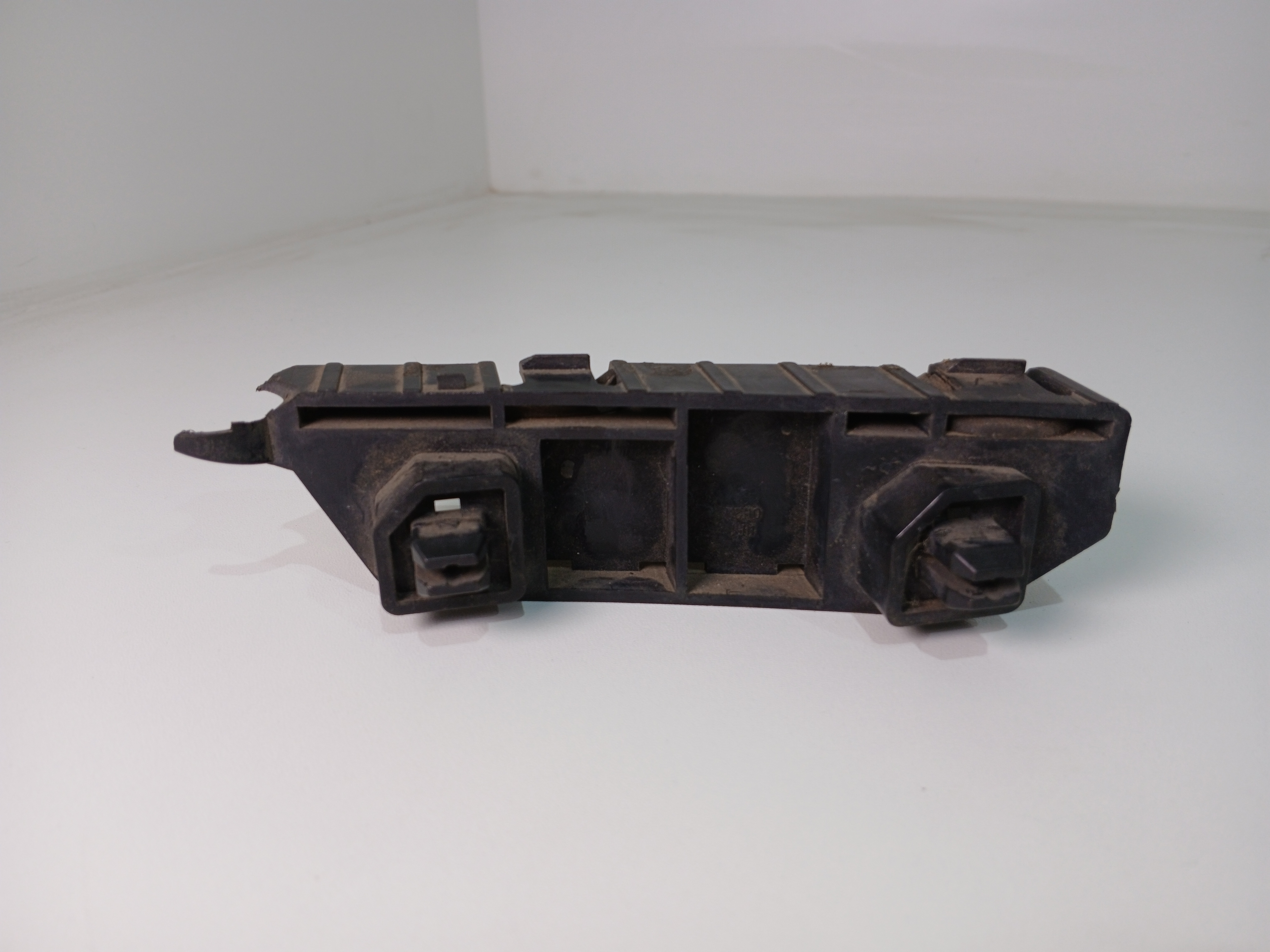 Guia Parachoque dianteiro esquerdo honda fit 2004 a 2008