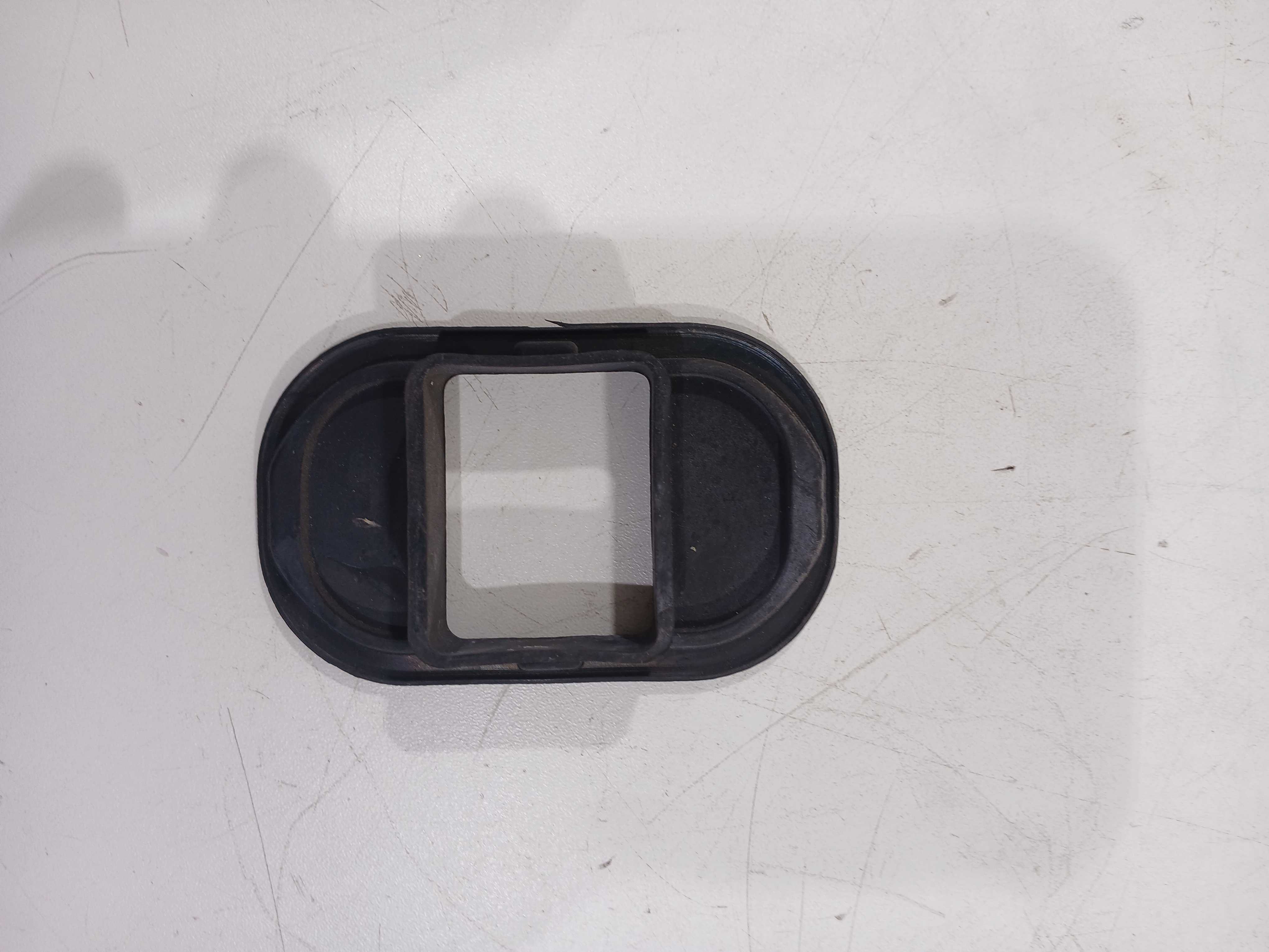 Acabamento limitador porta honda hrv 2016 2021 41880