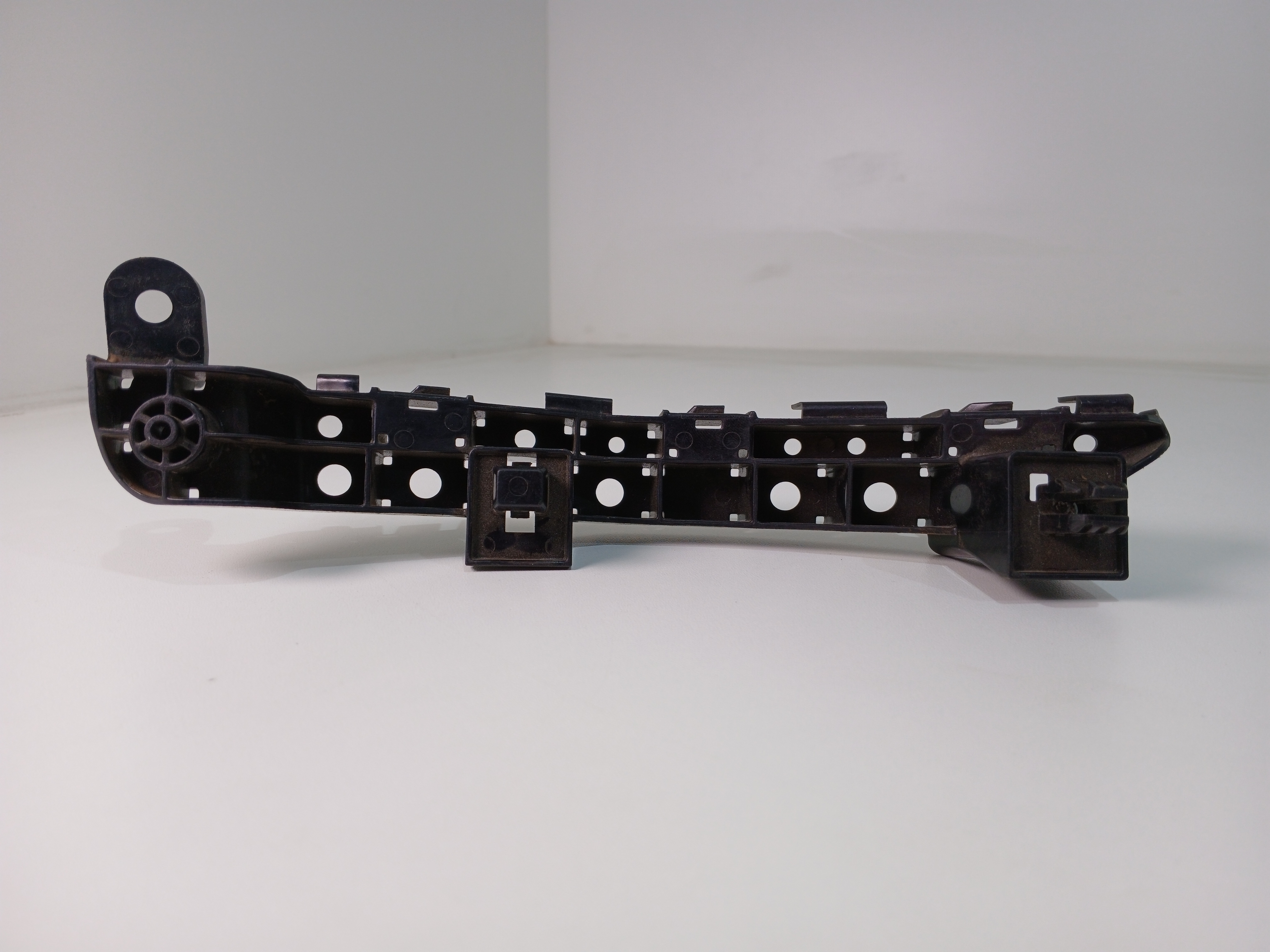 Guia Parachoque dianteiro esquerdo honda crv 2018 a 2022