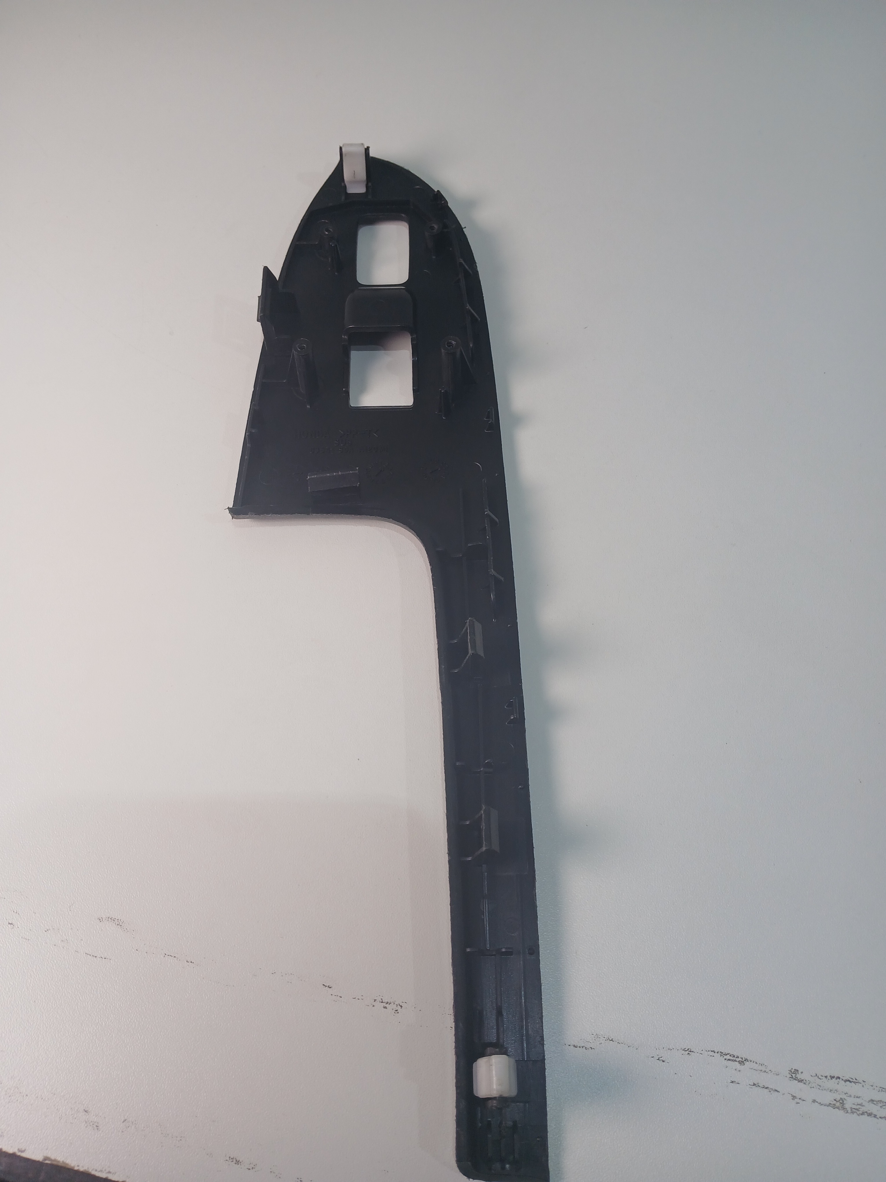 Moldura comando vidro diant direito Honda Accord 2004 E5846