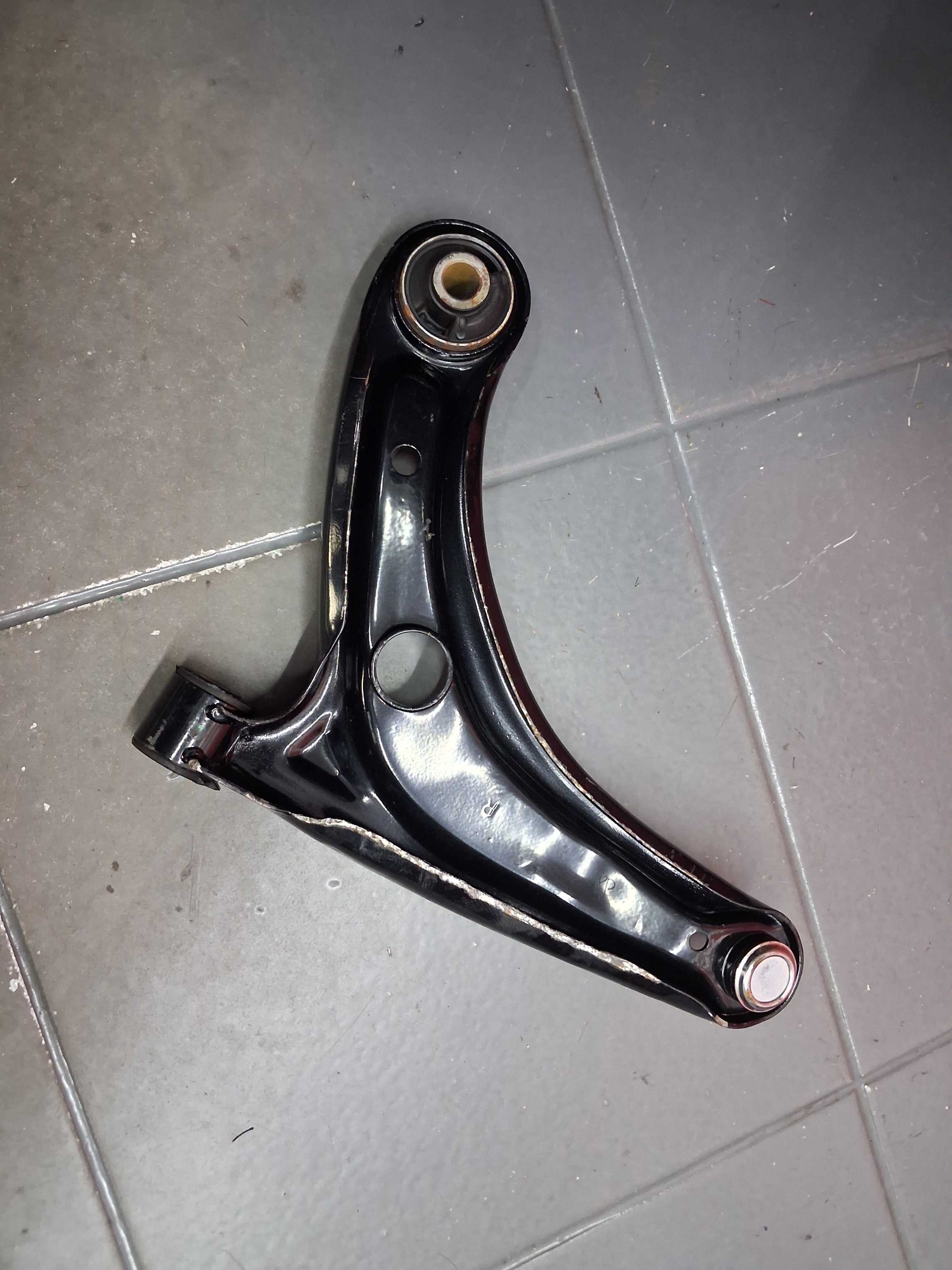 Bandeja dianteira direita Honda fit 2004 2008