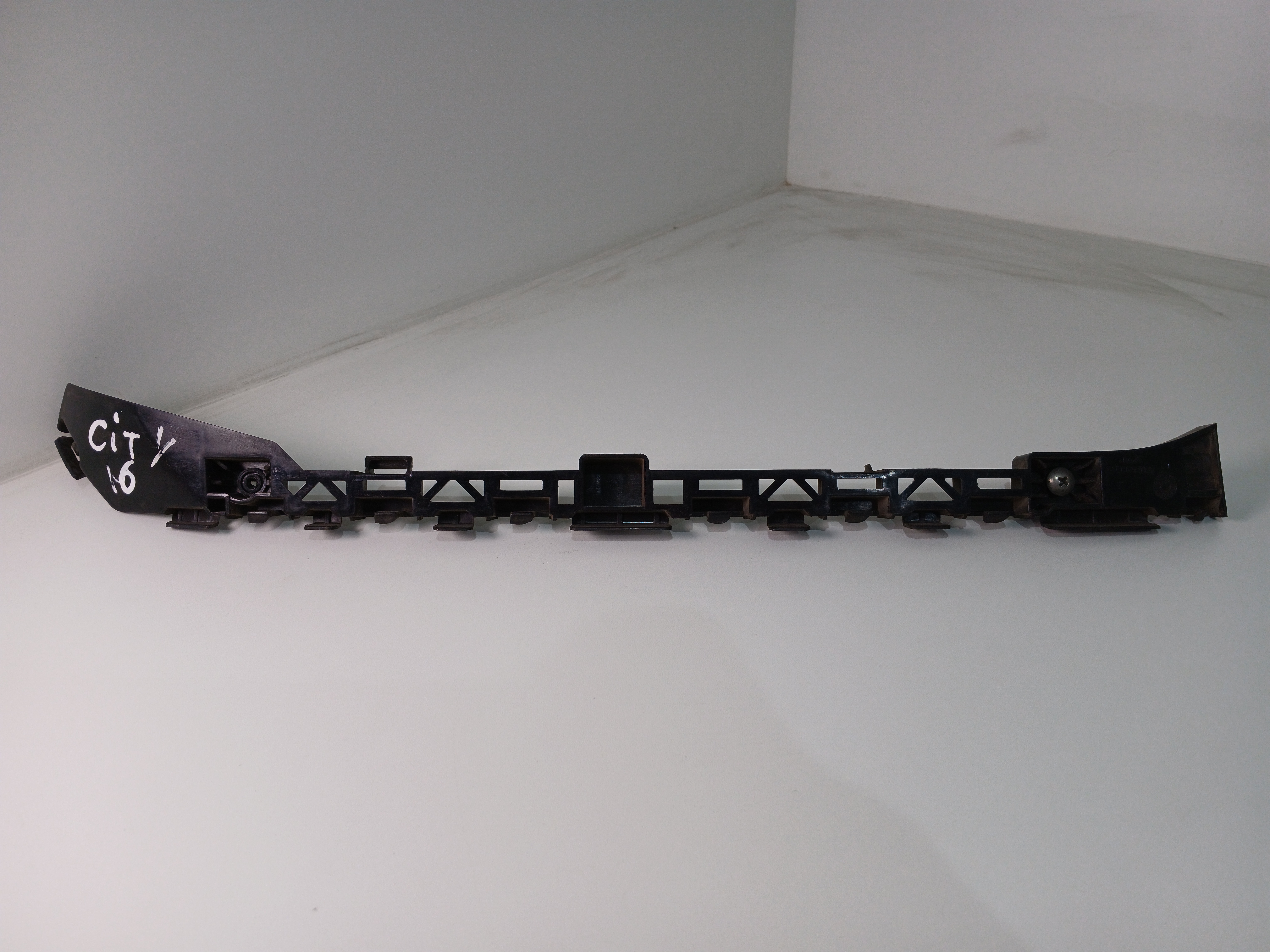 Guia Parachoque traseiro esquerdo honda city 2015 a 2021 2