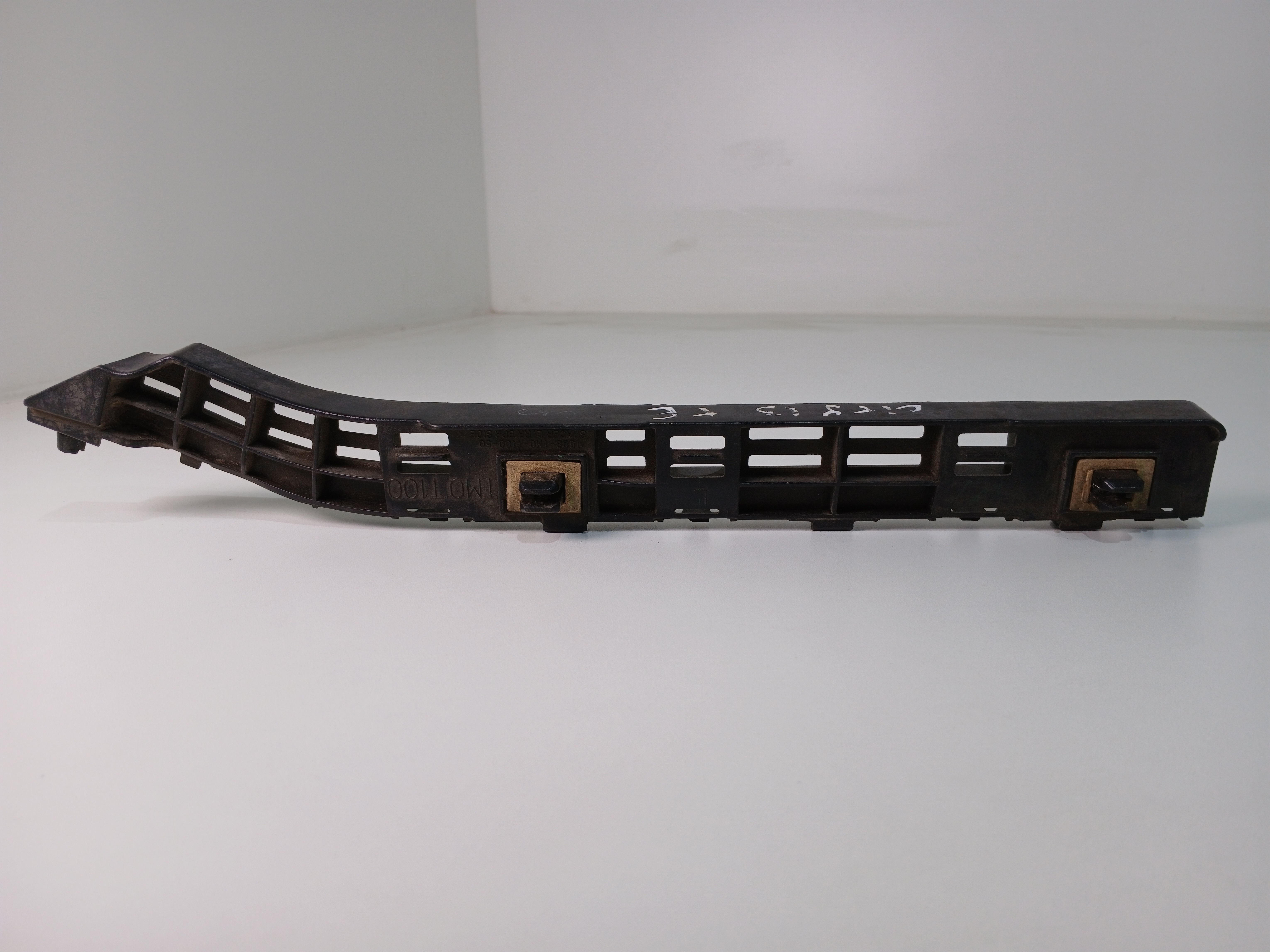 Guia Parachoque traseiro esquerdo honda city 2009 a 2014