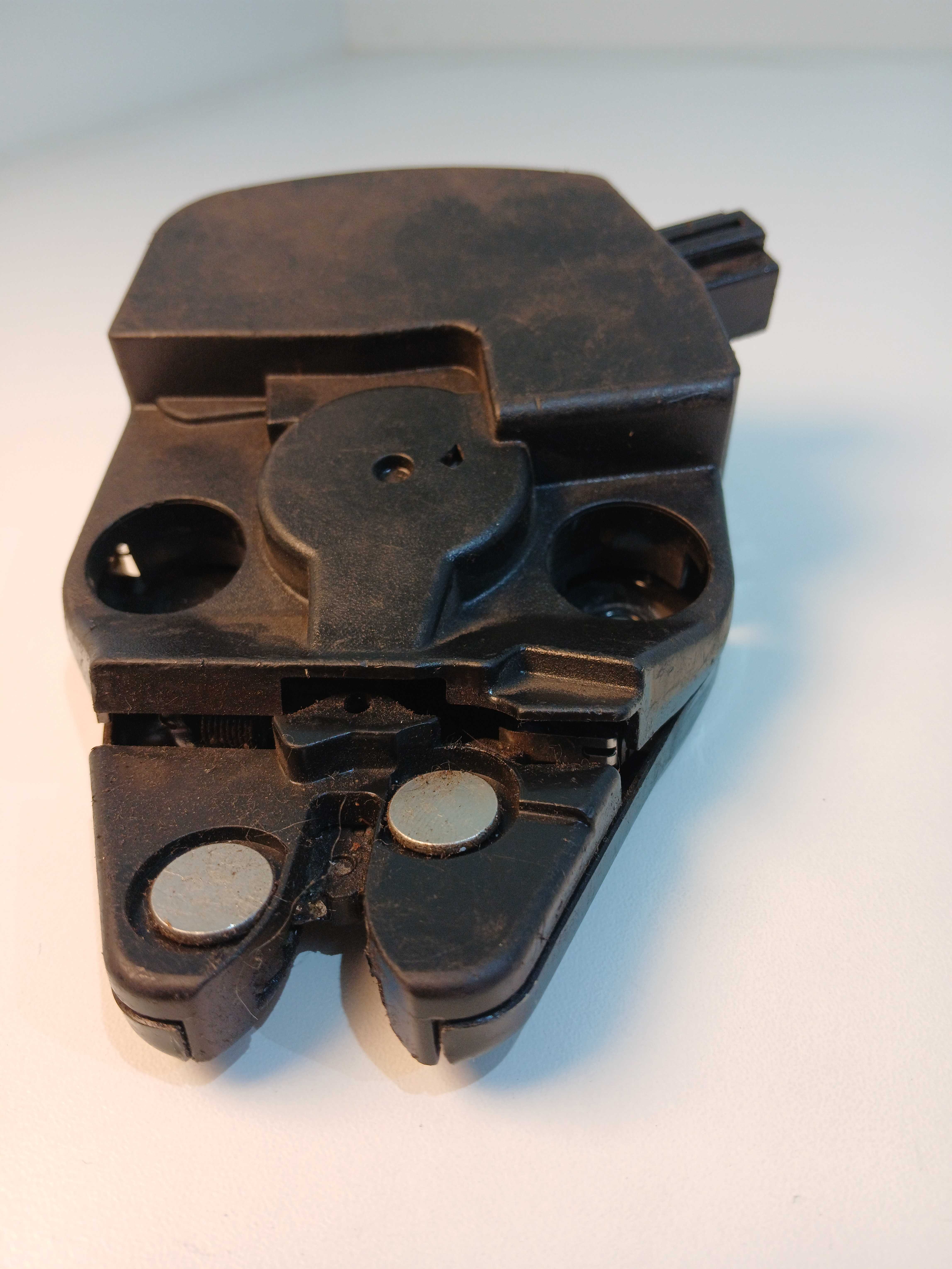 Fechadura tranca tampa traseira Civic 2017 a 2021 E3131