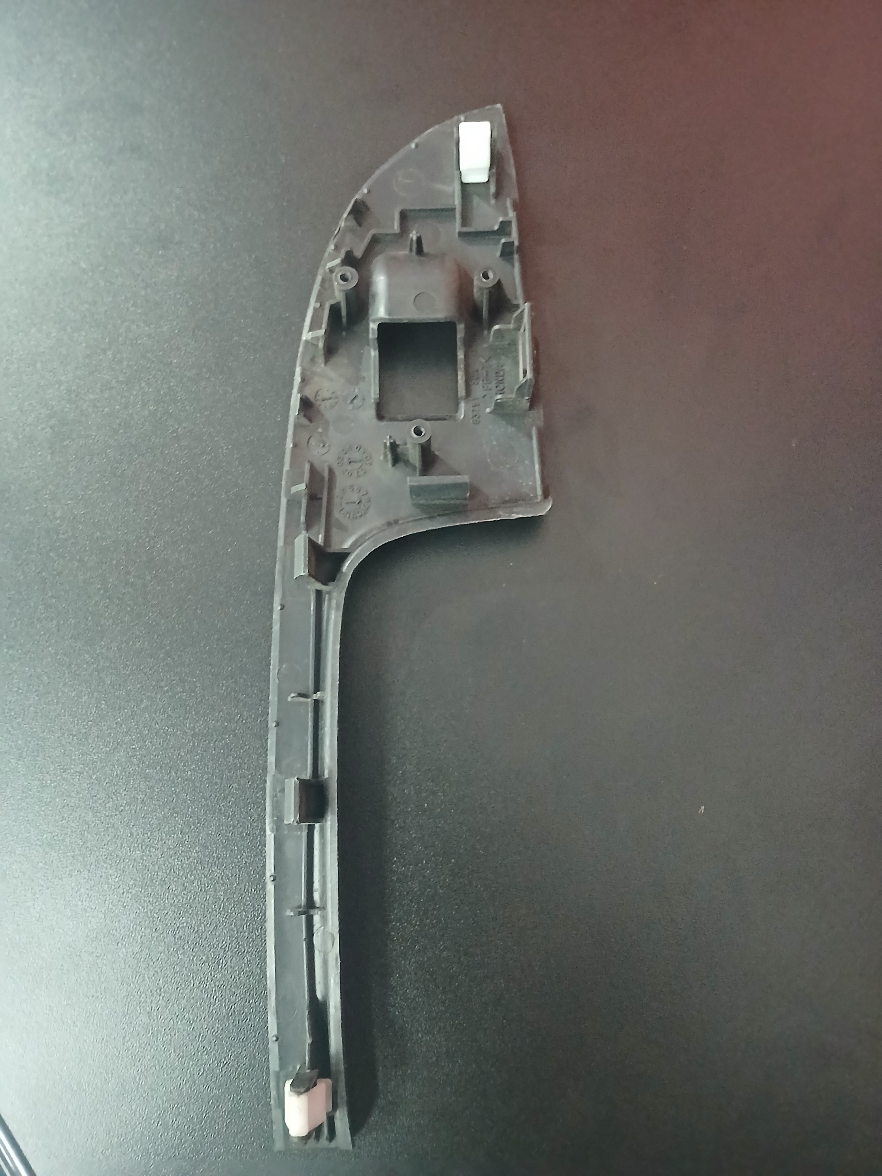 Moldura Comando vidro tras esquerdo honda Accord 2004 E5887