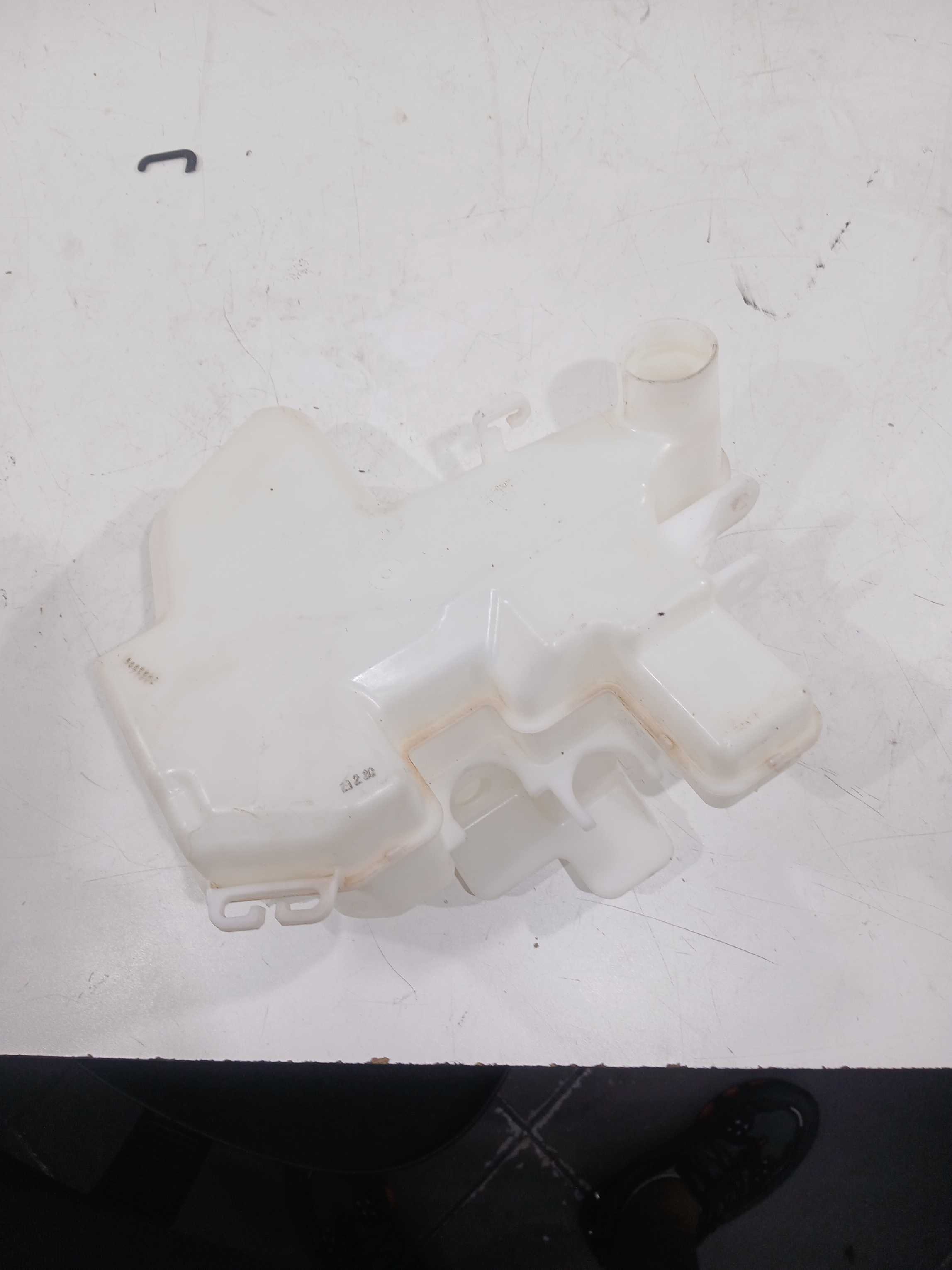 Reservatorio agua parabrisa honda hrv 2016 2021 43626