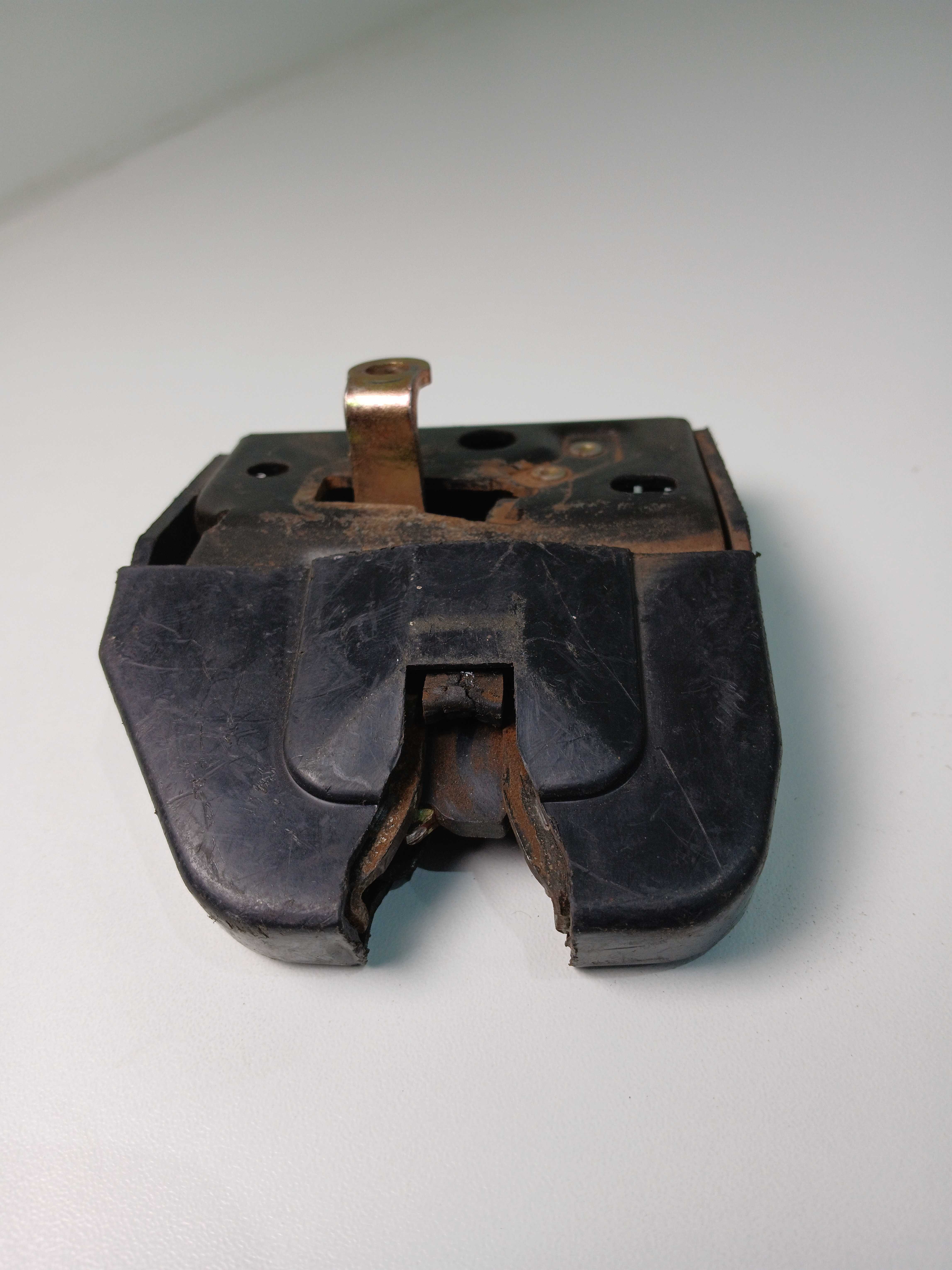 Fechadura tranca tampa traseira Civic 1996 a 2000 E3144