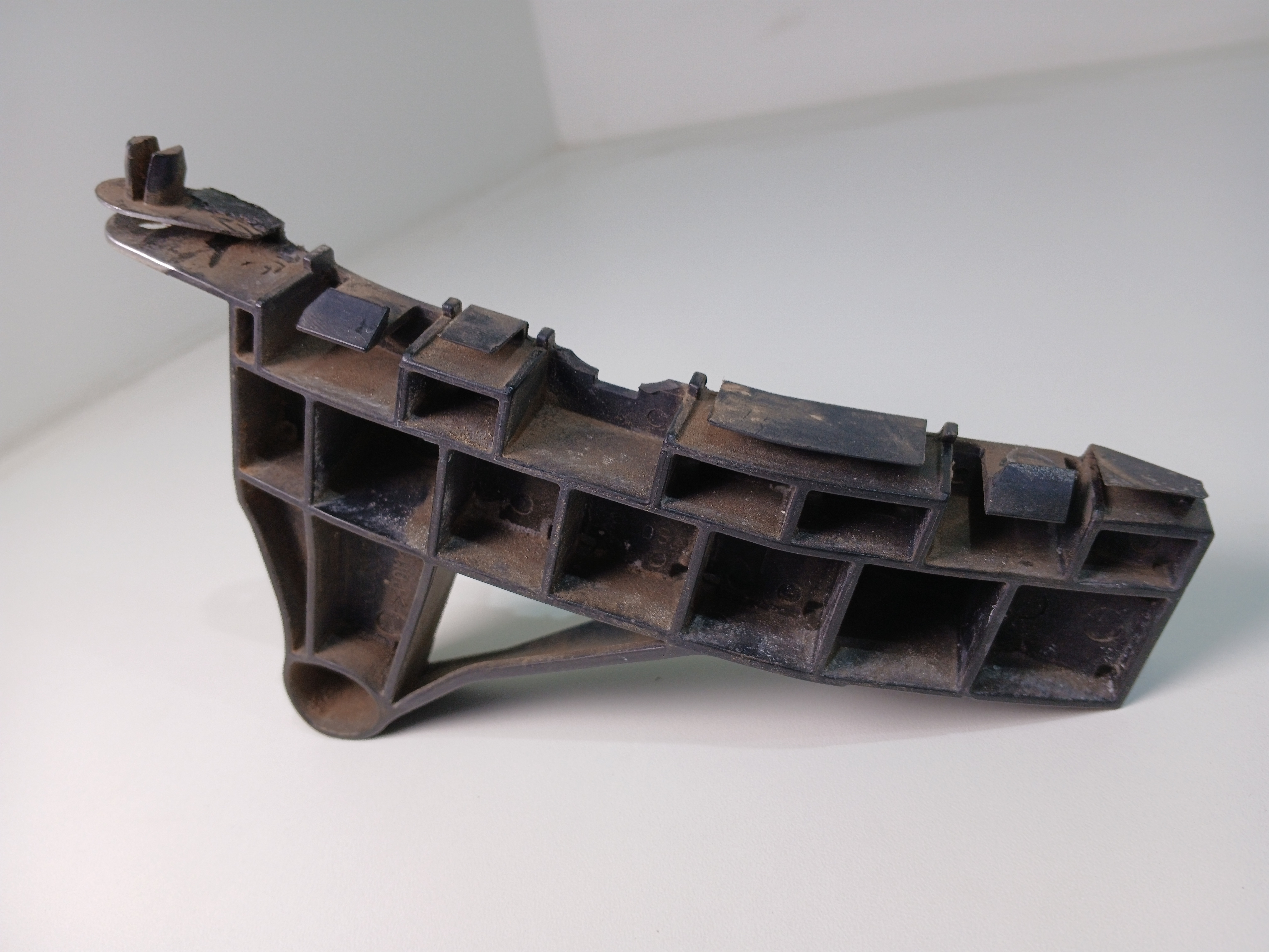 Guia parachoque dianteiro direito Honda Fit 2009 a 2014