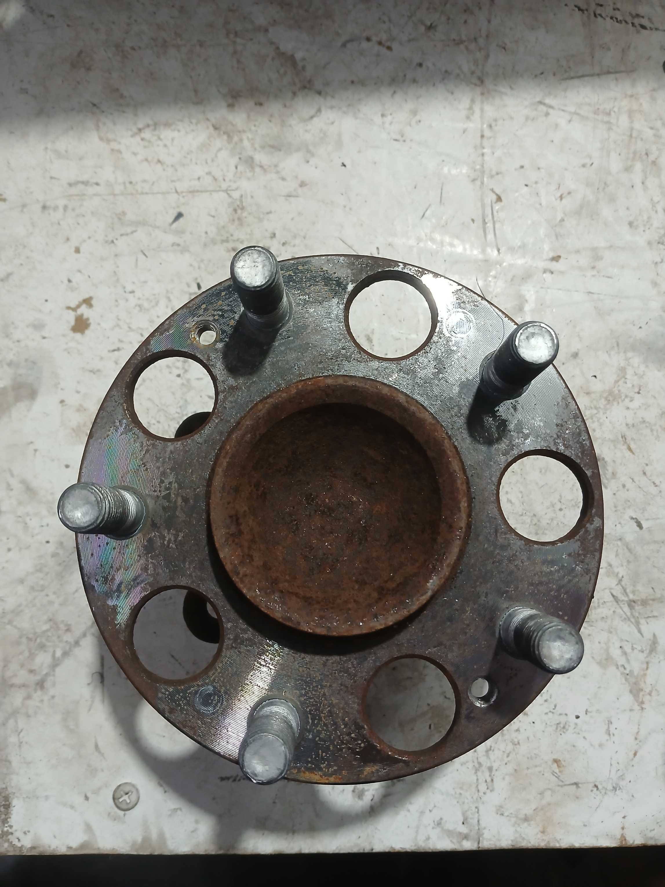 Cubo roda traseira direita honda civic 2007 2011 48052
