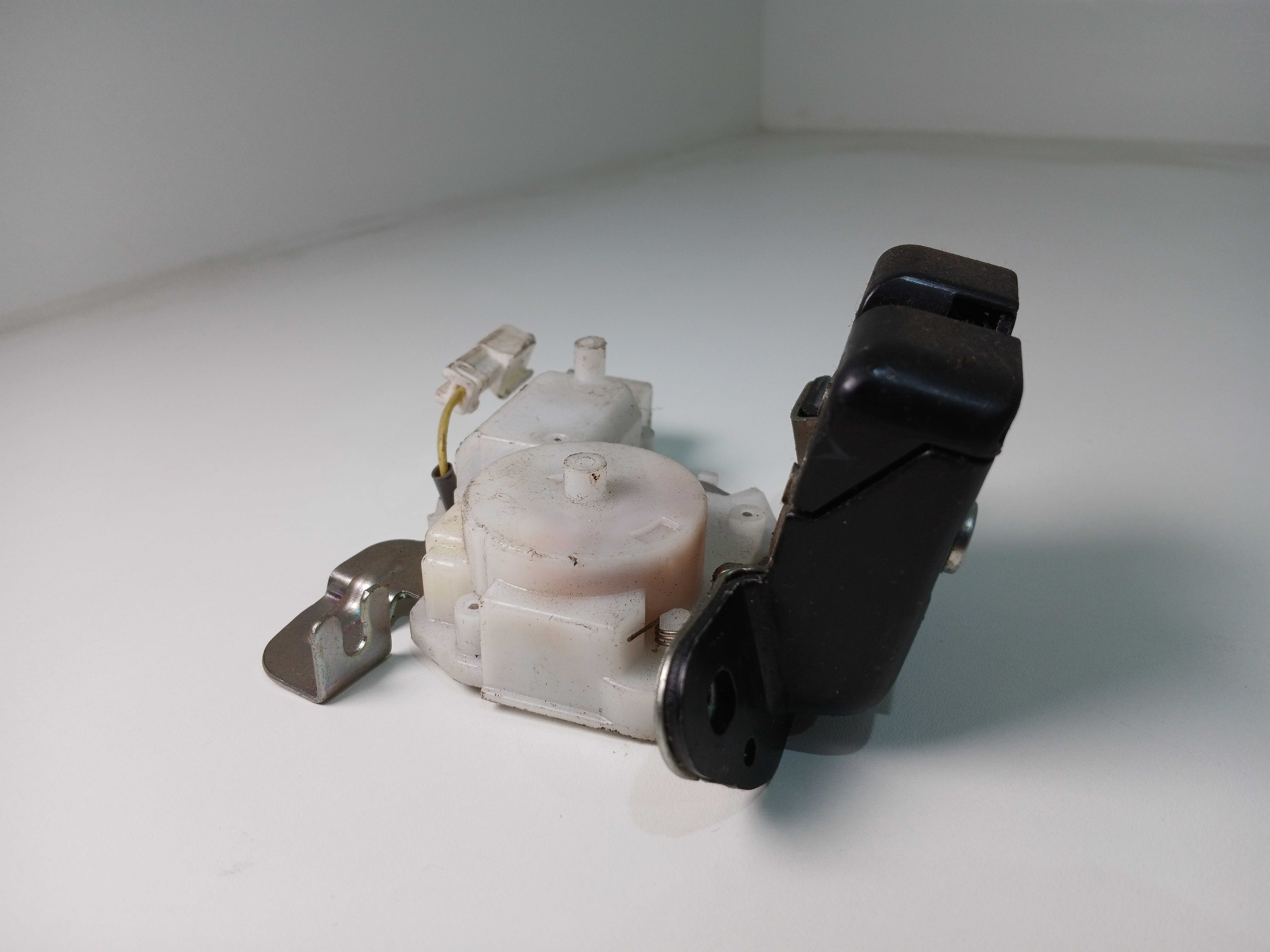 Fechadura Tranca tampa traseira Honda hrv 2015 a 2021