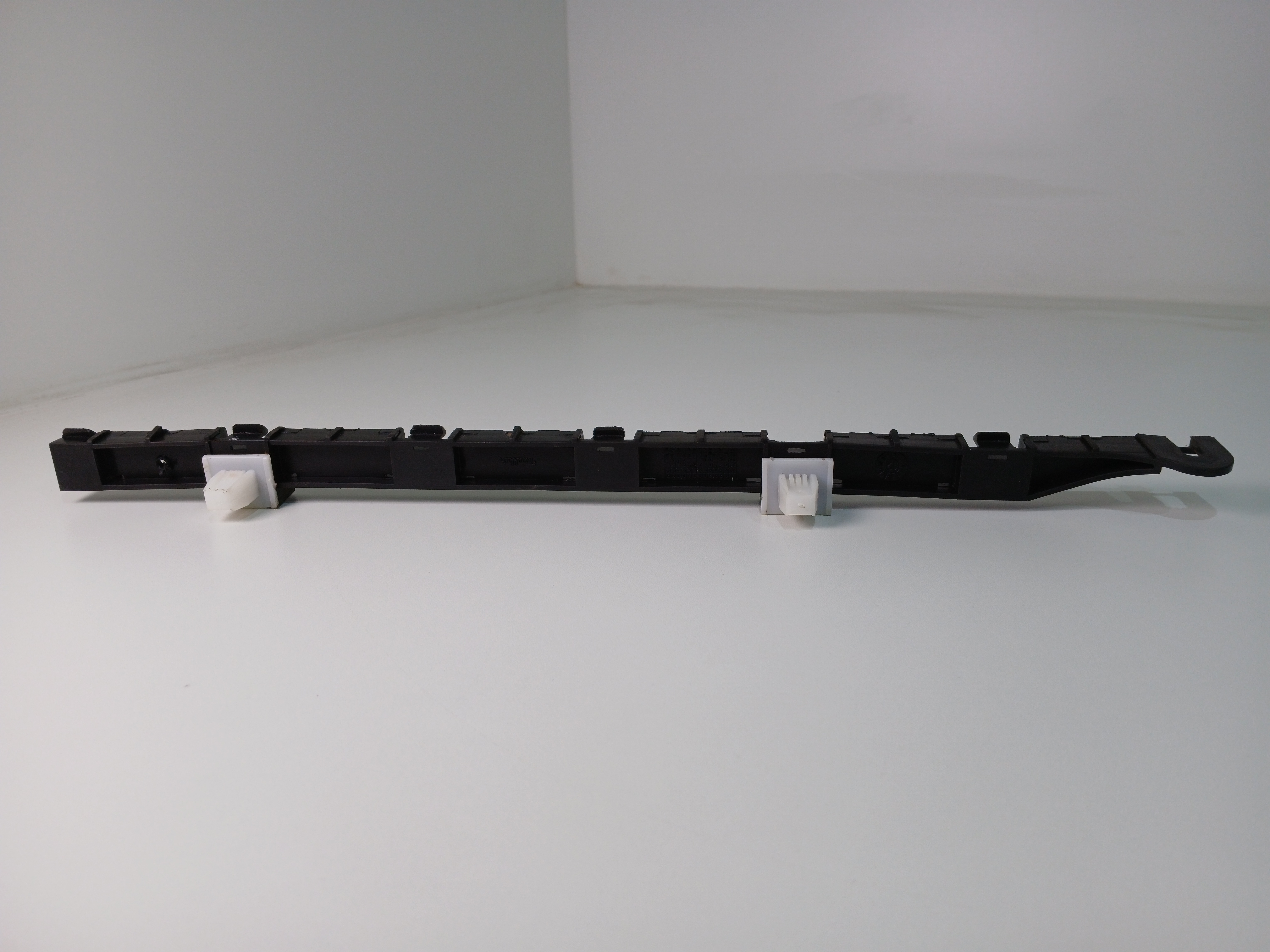 Guia Parachoque traseiro esquerdo honda civic 2001 a 2006