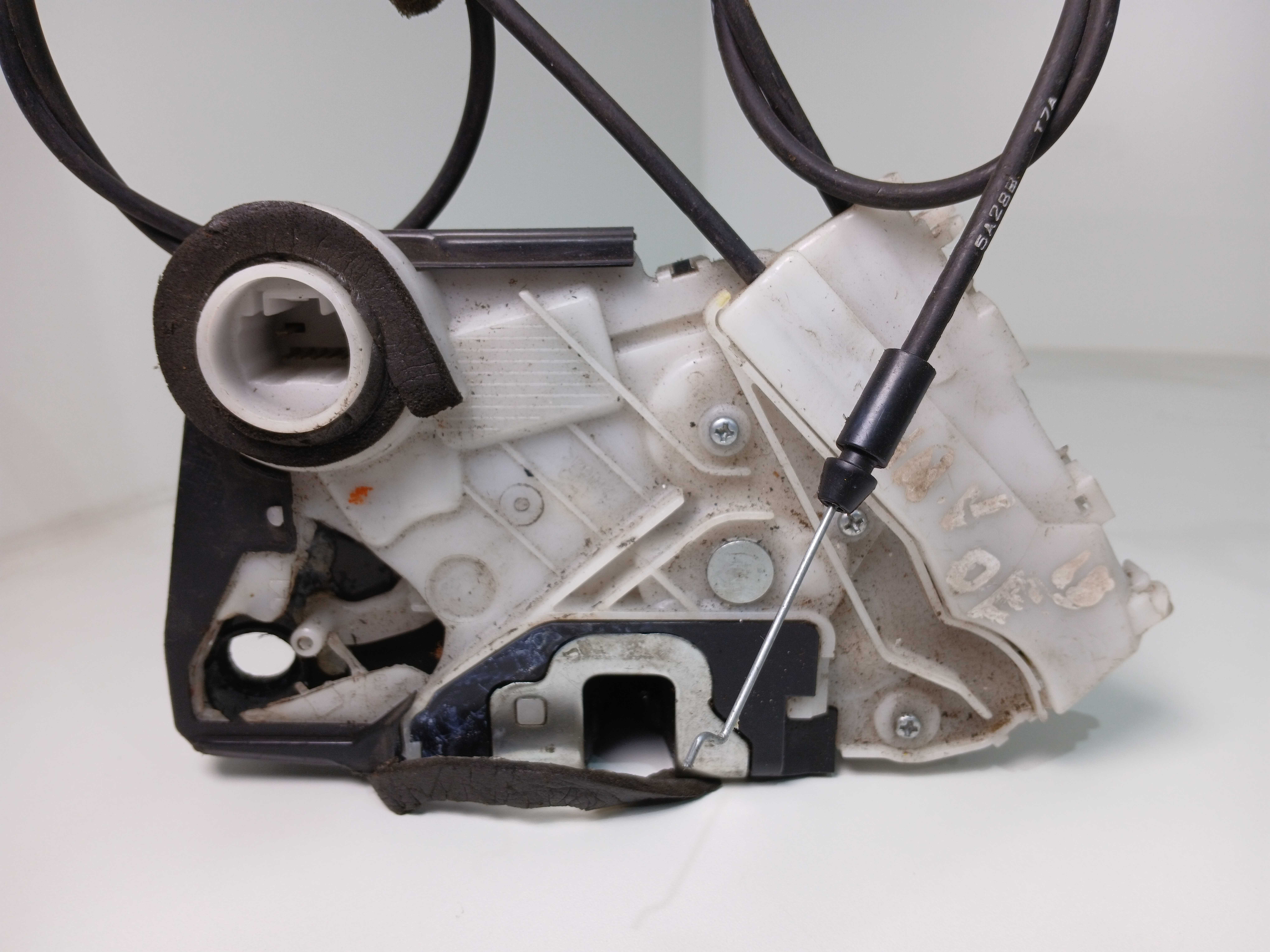 Fechadura Tranca dianteira esquerda crv 2012/16 hrv 2015/21