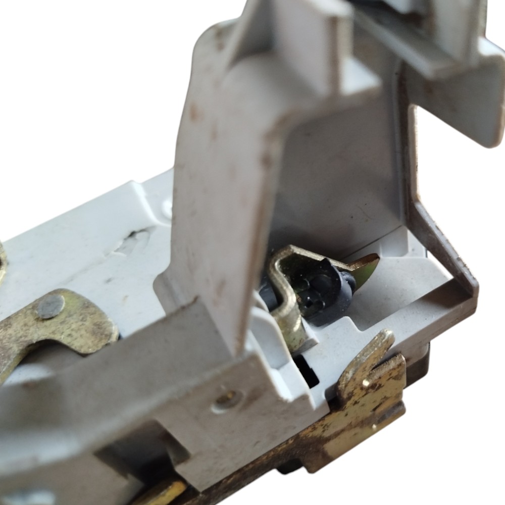 Fechadura Porta Dianteira Esquerda Peugeot 307 2006 A 2012 9