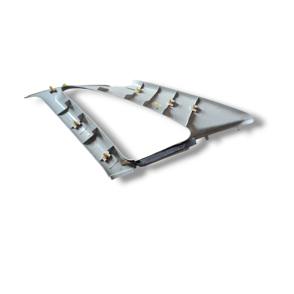 Moldura Coluna Vidro Traseiro Esquerdo Gol Saveiro 1999 2005 9