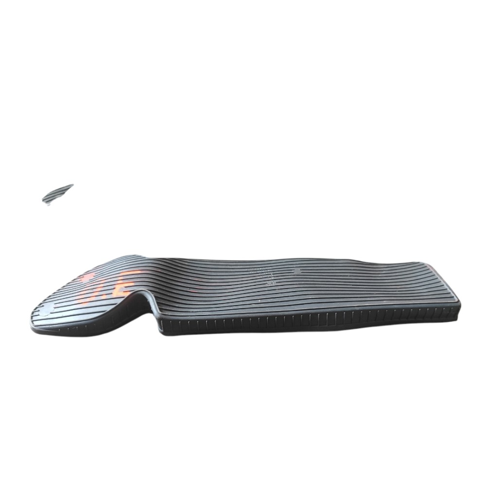 Tapete Porta Objetos Dianteiro Esquerdo Vw Jetta 2007 2010 Preto 2