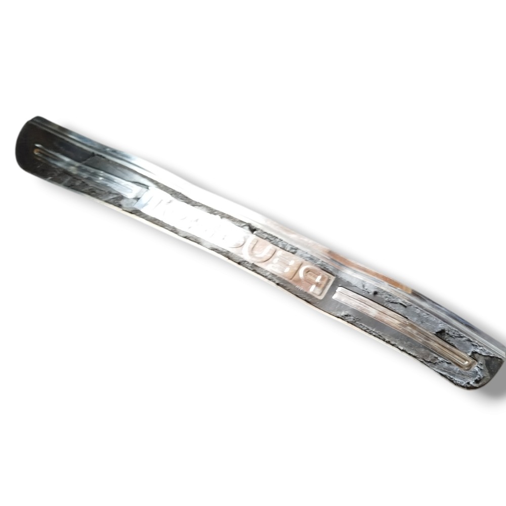 Soleira Dianteira Peugeot 307 2006 2007 2008 2009 2012 2