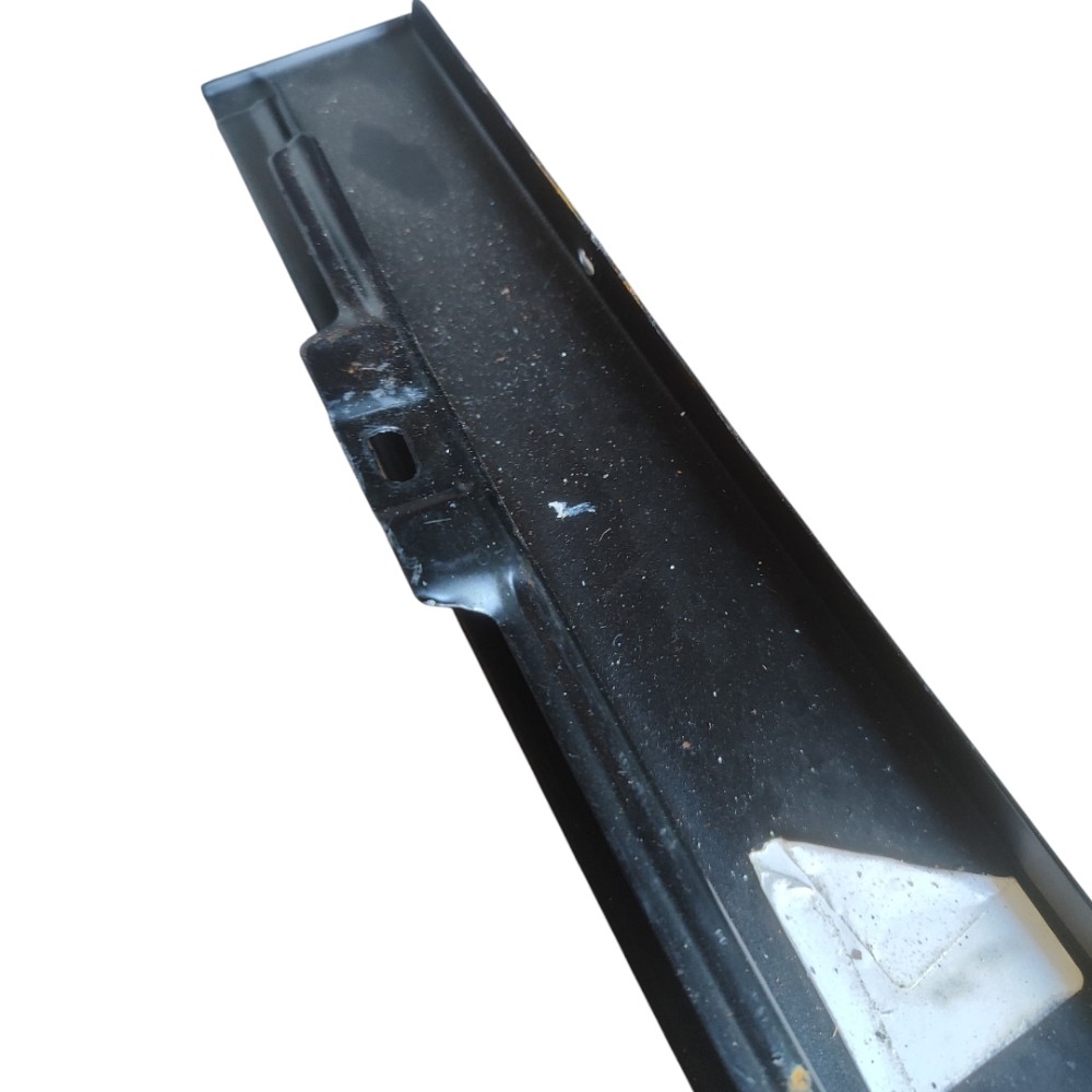 Moldura Coluna Porta Dianteira Direita Polo 2003 2008 2013 4