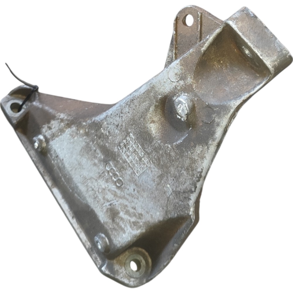 Suporte Motor Direito Audi A4 Passat 1996 2000 2004 2005