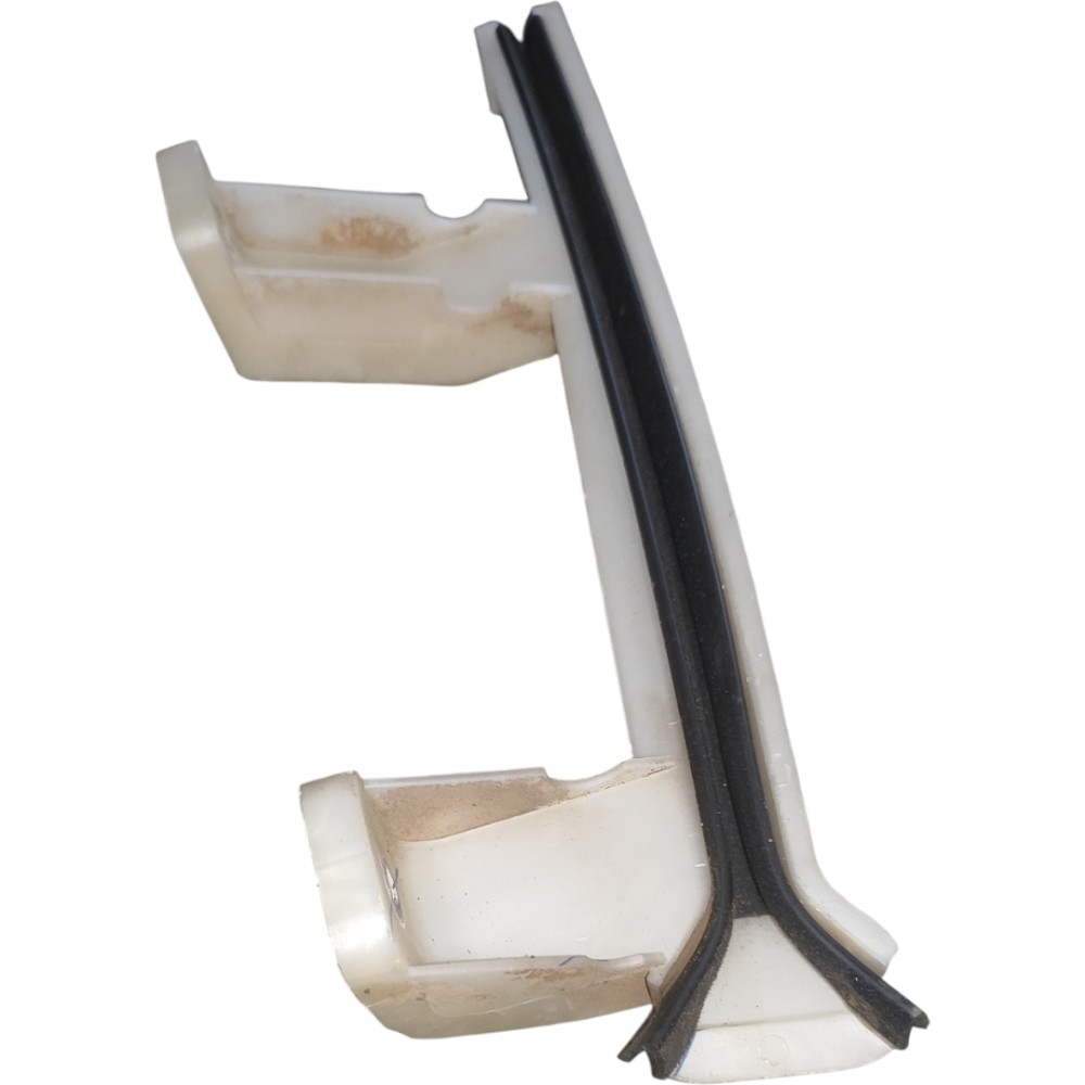 Guia Vidro Dianteiro Esquerdo Fiat Mobi 2016 2018 2020 2022 Branco