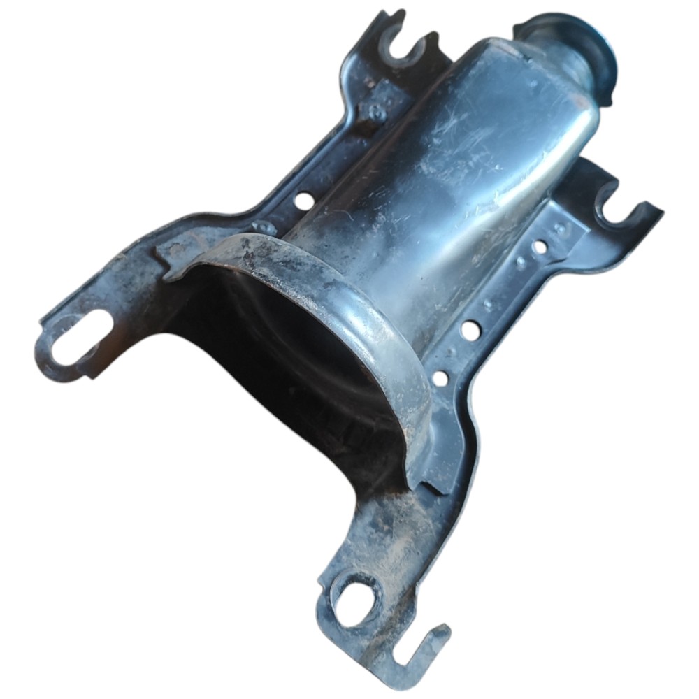 Suporte Amortecedor Traseiro Esquerdo Vectra 1997 2001 2005