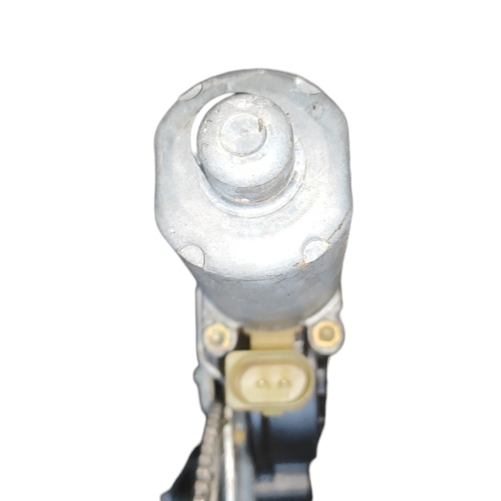 Máquina Vidro Dianteiro Direito Astra 99/11 Zafira 01/12 7