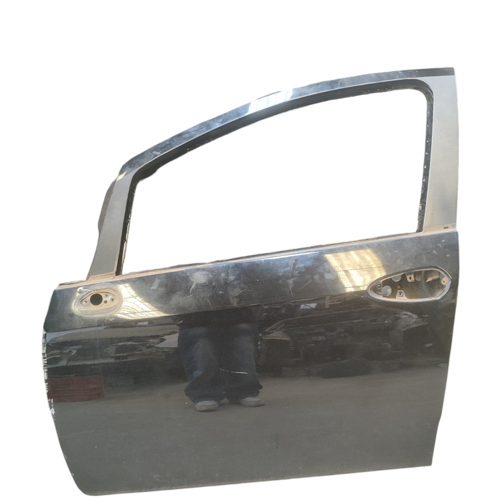 Porta Dianteira Esquerda Fiat Punto Preto 2014 A 2019