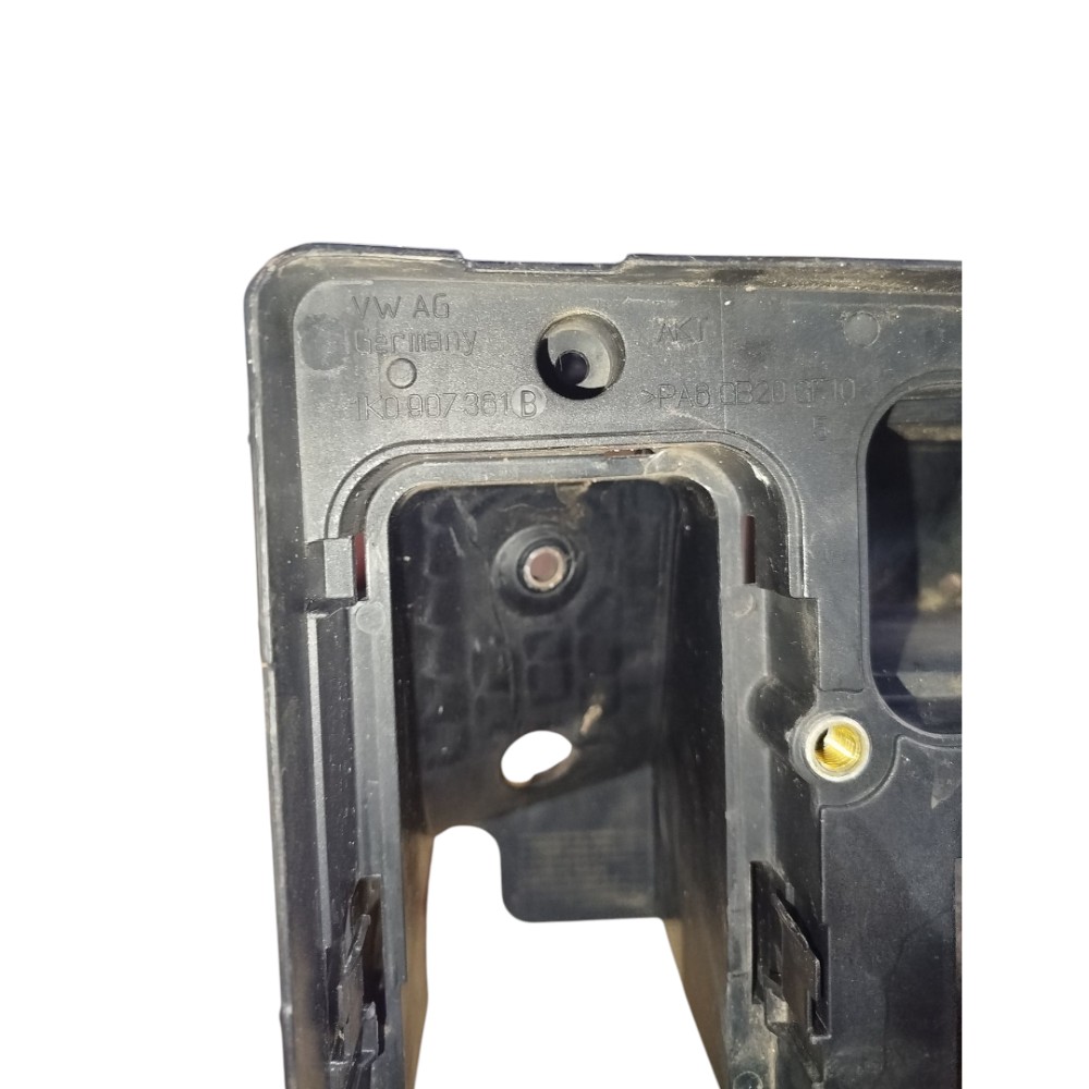 Suporte Caixa Fusíveis Volkswagen Jetta 2.5 2007 2008 2013 8