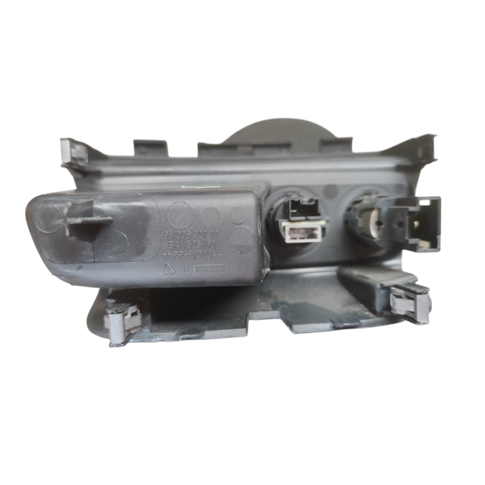 Porta Moldura Usb Entrada Cinzeiro Peugeot 208 2008 2021 5