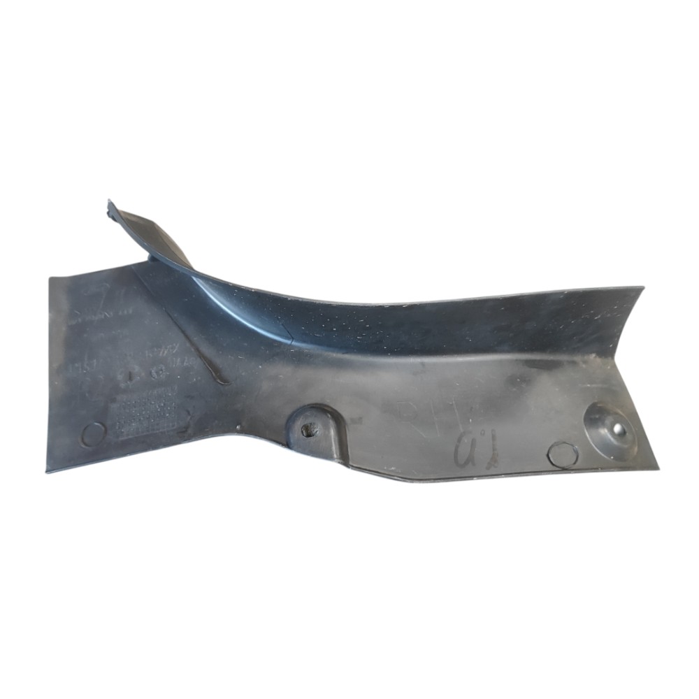 Moldura Porta Malas Direito Ford Focus 2001 2002 2003 2008