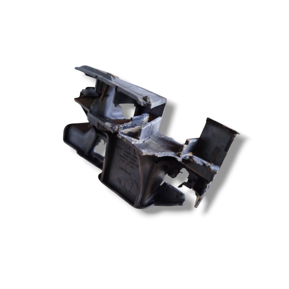Suporte Guia Parachoque Dianteira Direito 307 2010 Detalhe 4