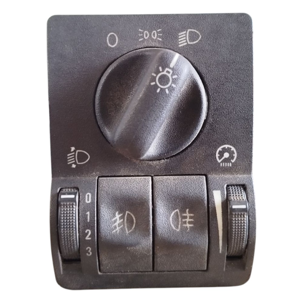 Botão Comando Farol De Milha Gm Zafira Astra 2.0 1999 A 2011 Preto
