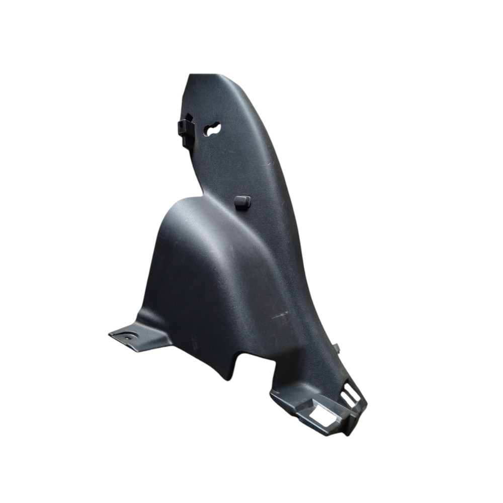 Acabamento Soleira Banco Traseiro Esquerdo March 2011 2019  Preto