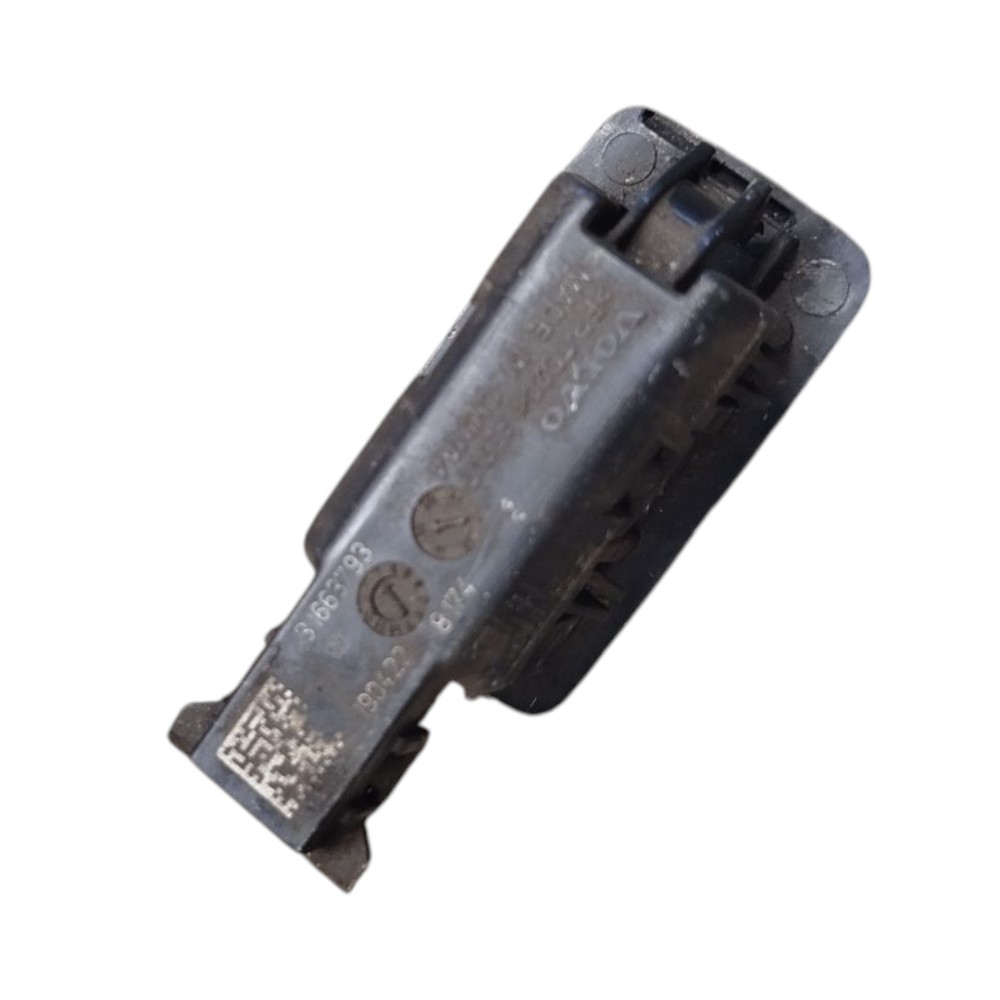 Luz Cortesia Forro Porta Volvo Xc60 T8 2018 A 2024 10
