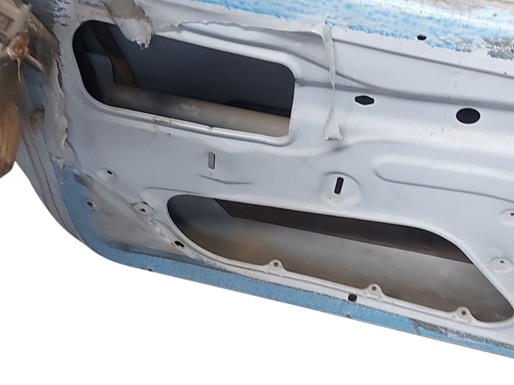 Porta Dianteira Esquerda Motorista Pick Up Corsa 1997 2000 5